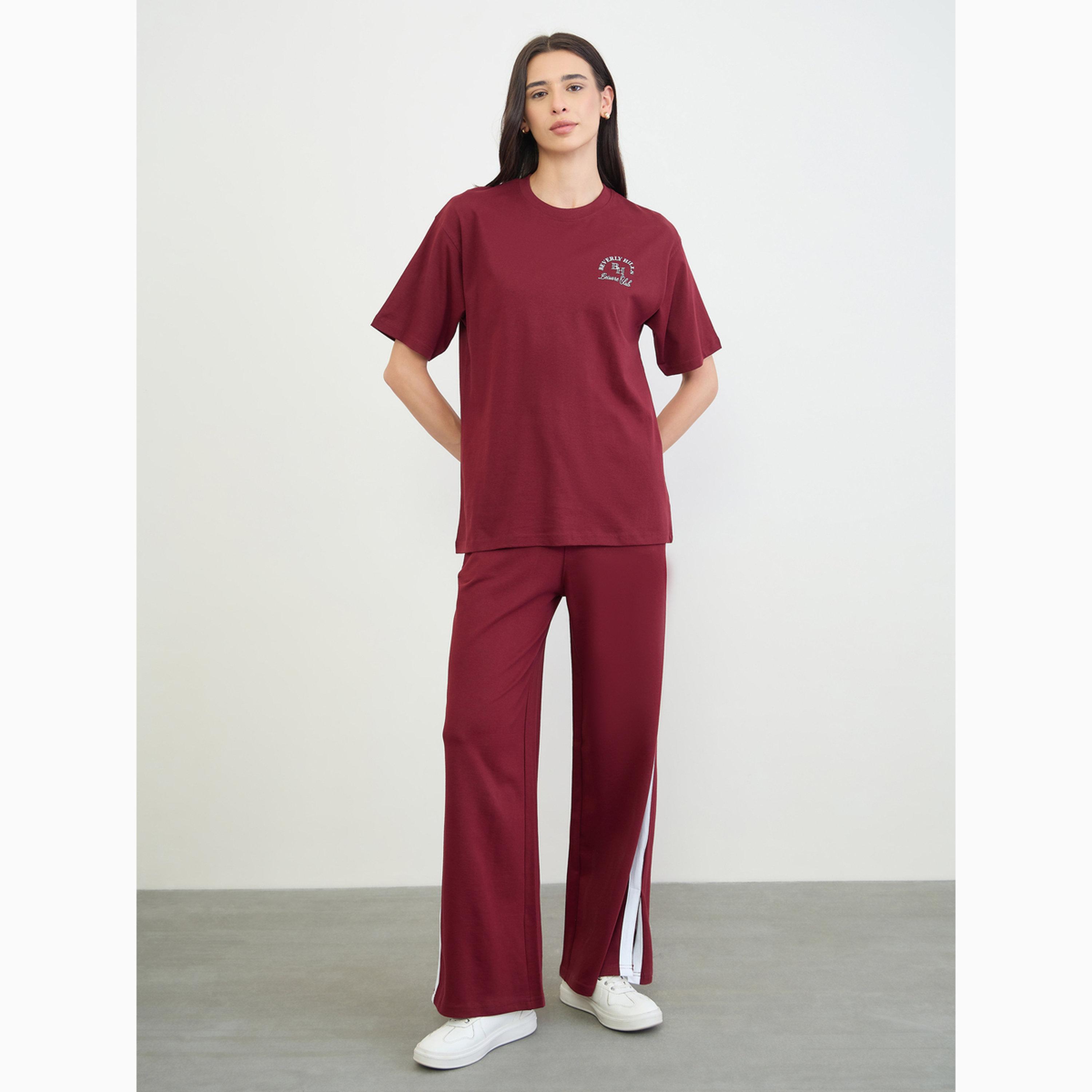 طقم منسق عنابي تي شيرت طويل بقصة فضفاضة وبنطال جوغرز-women-clothing-coordsets-image-1