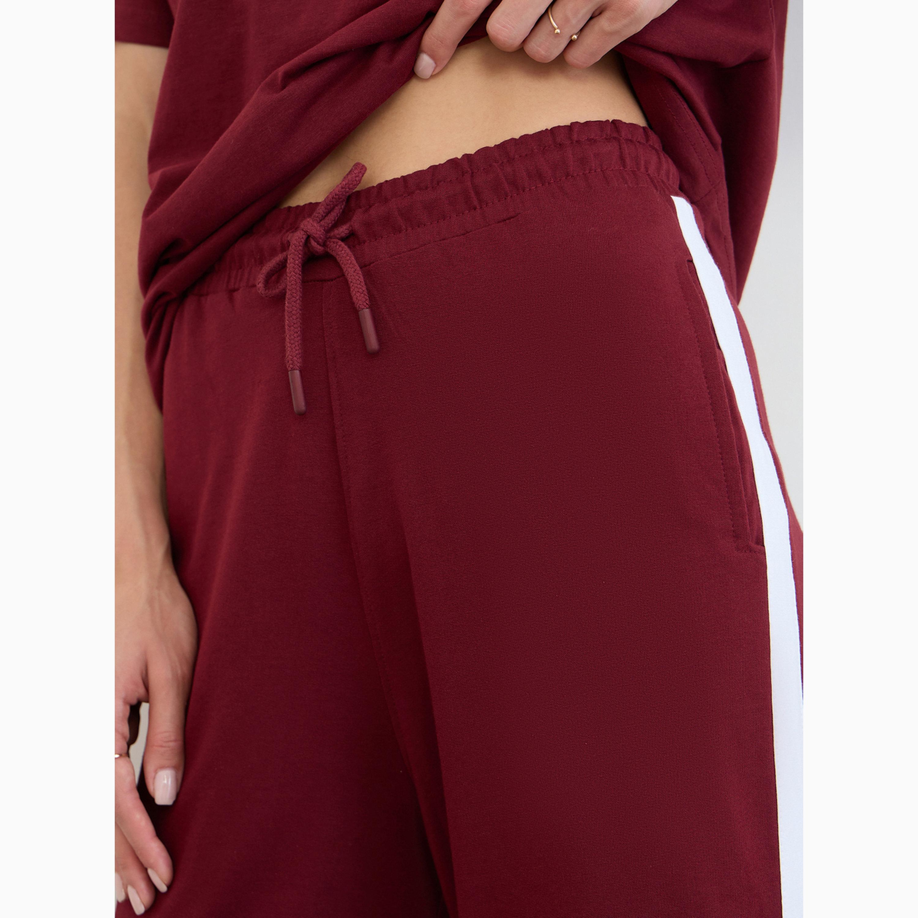 Styli Burgundy Oversized Longline T-Shirt and Joggers Co-Ords-women-clothing-coordsets-image-4