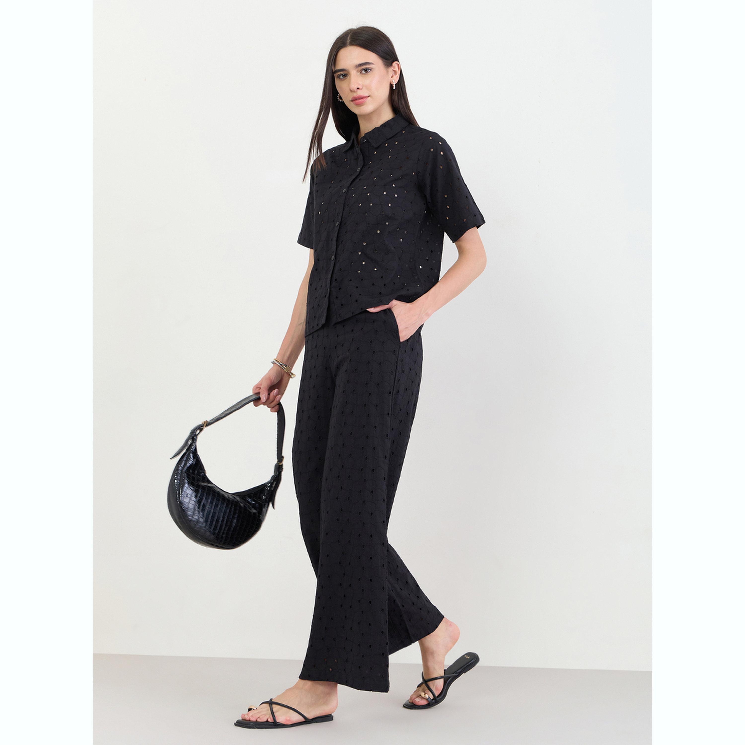 مجموعة من بنطال وقميص قطن بتفاصيل شيفلي-women-clothing-coordsets-image-2