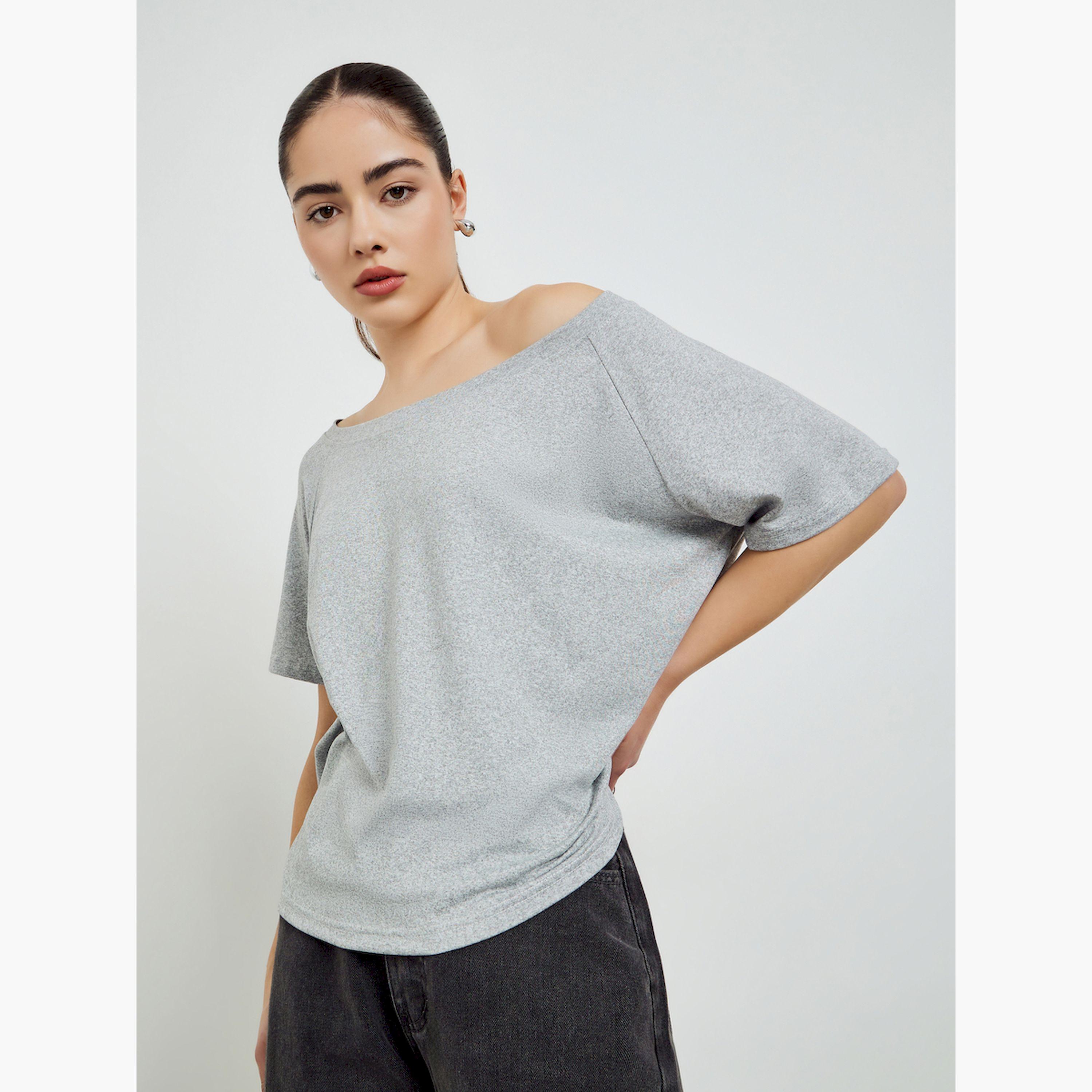 تيشرت واسع مكشوف الكتفين-women-clothing-tshirts-image-1