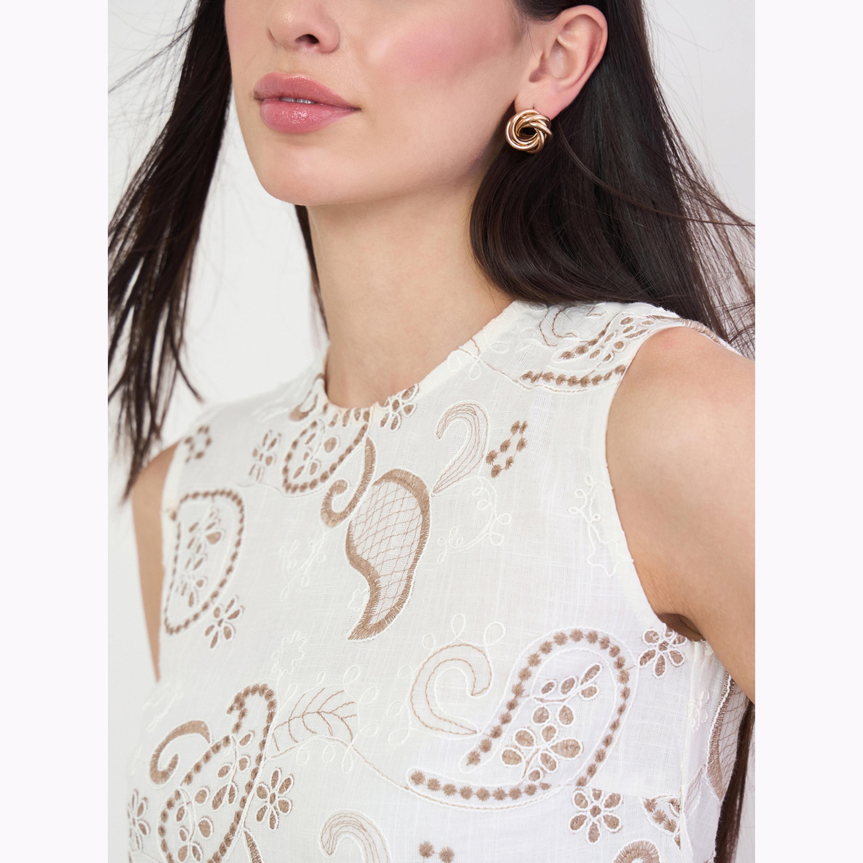 Styli Paisley Embroidered Top and Trousers Co-Ords-women-clothing-coordsets-image-5