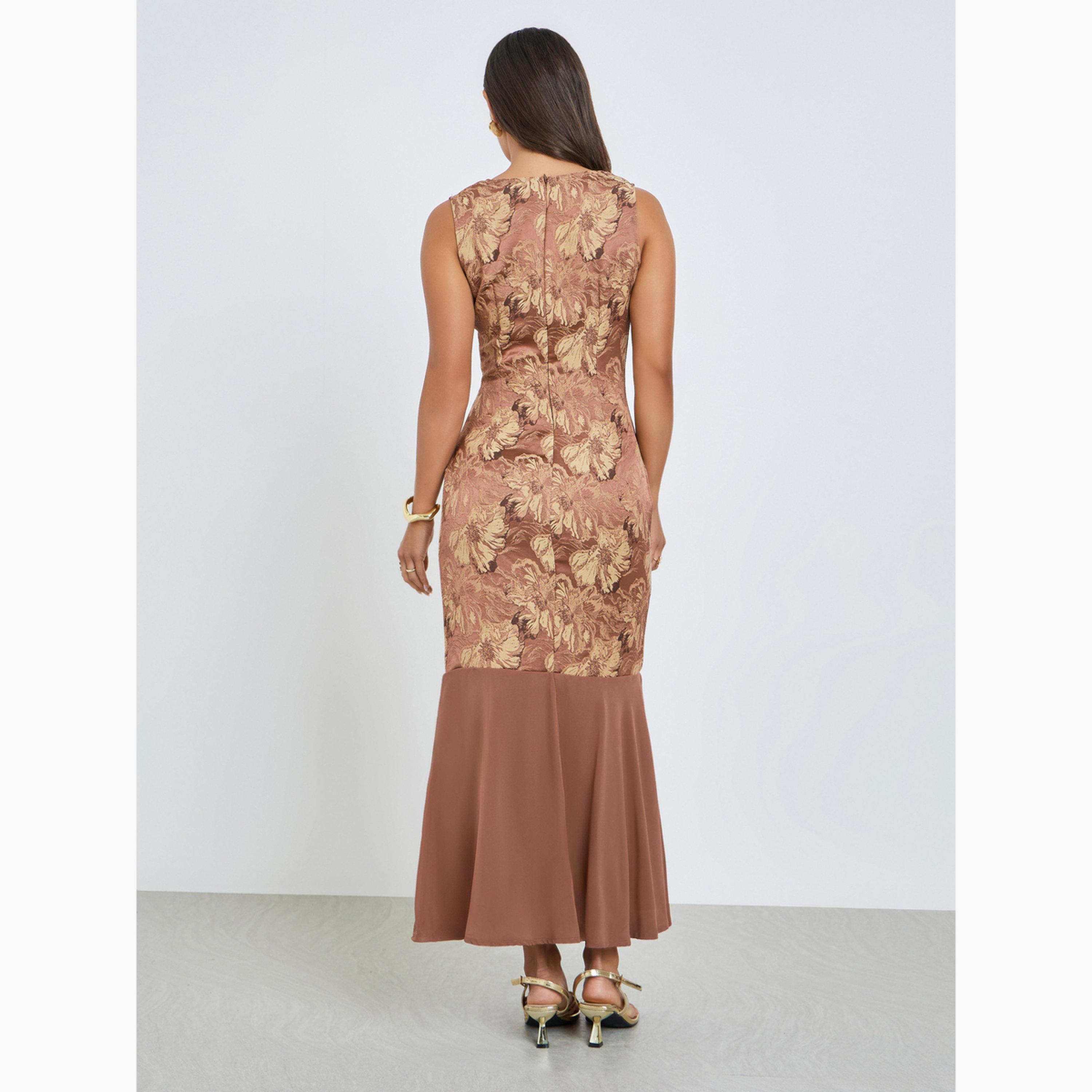 فستان طويل جاكارد بنقشة الزهور وياقة منسدلة-women-clothing-dresses-image-5