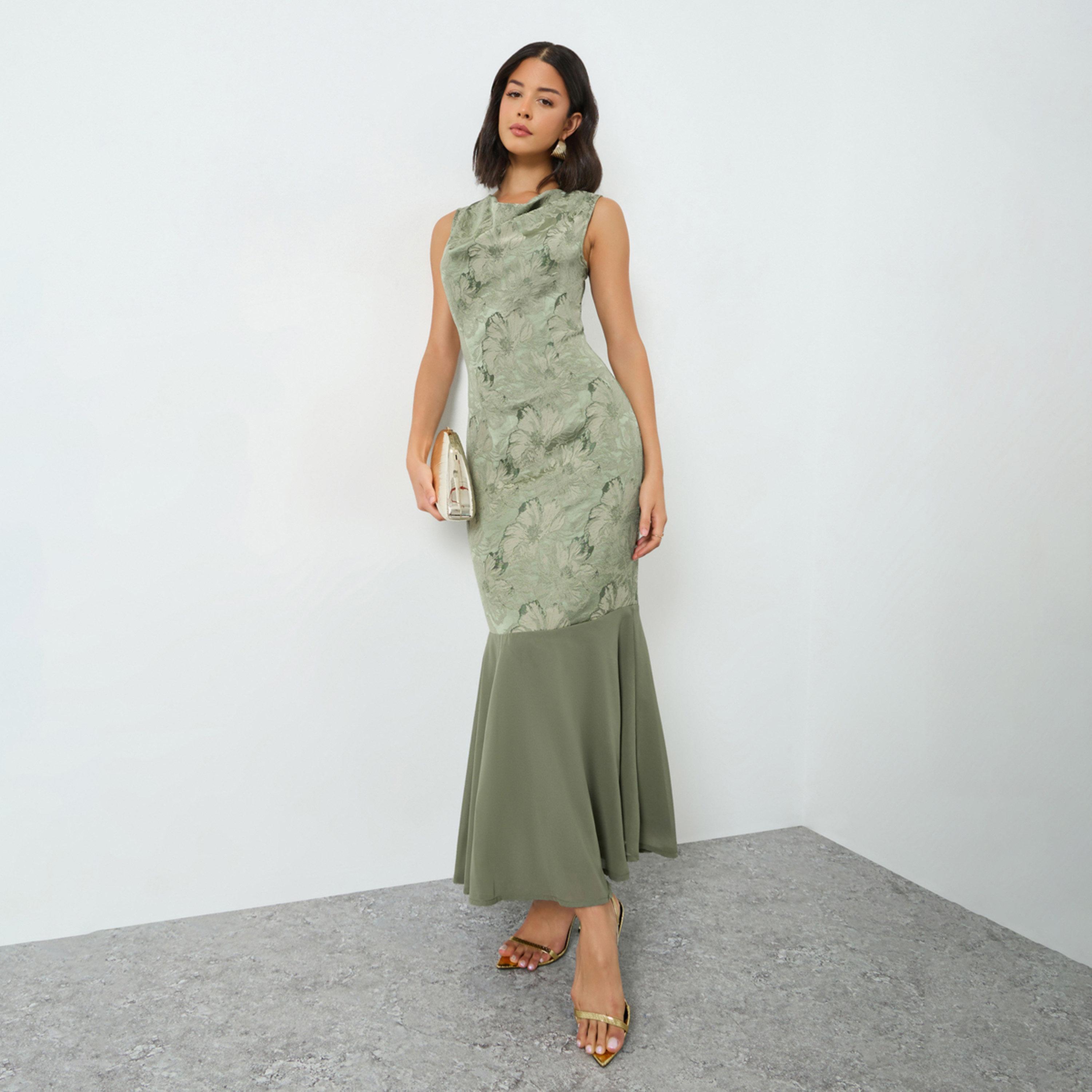 فستان طويل جاكارد بنقشة الزهور وياقة منسدلة-women-clothing-dresses-image-1