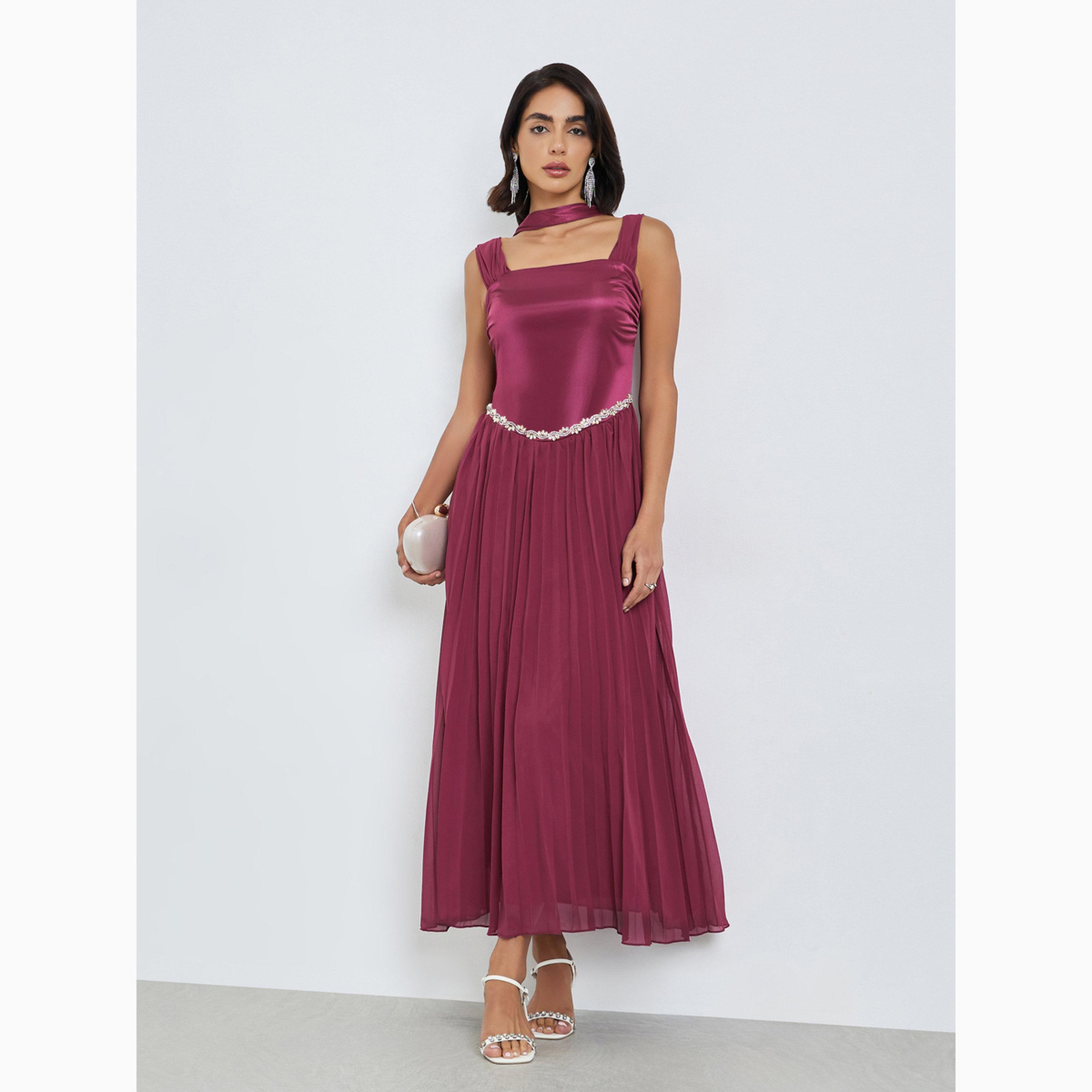 فستان طويل مزين بتفاصيل وشاح-women-clothing-dresses-image-1
