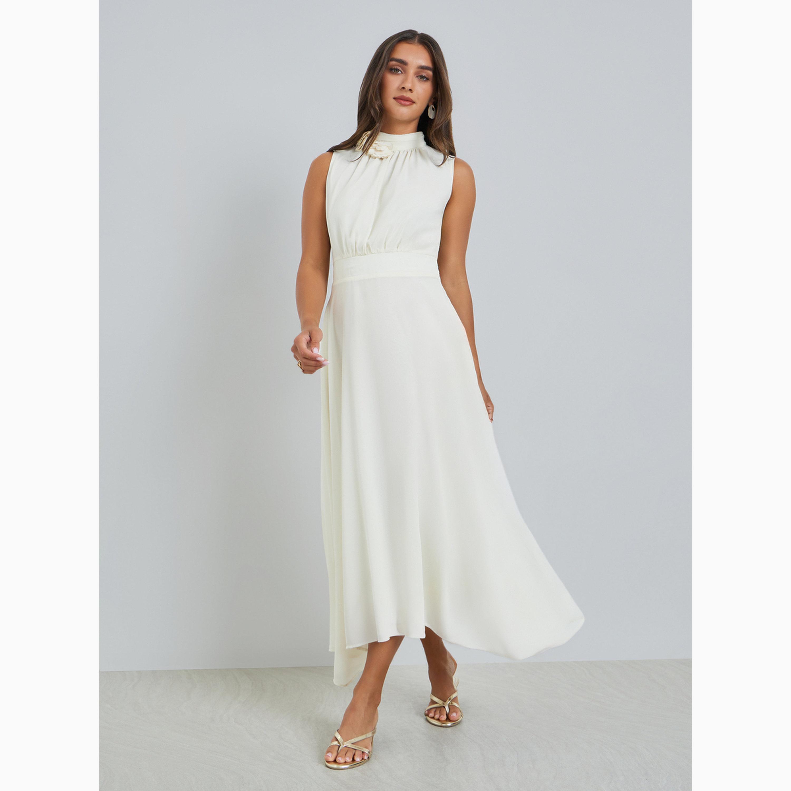 Styli Off-White Corsage Detail Maxi Evening Dress-women-clothing-dresses-image-3