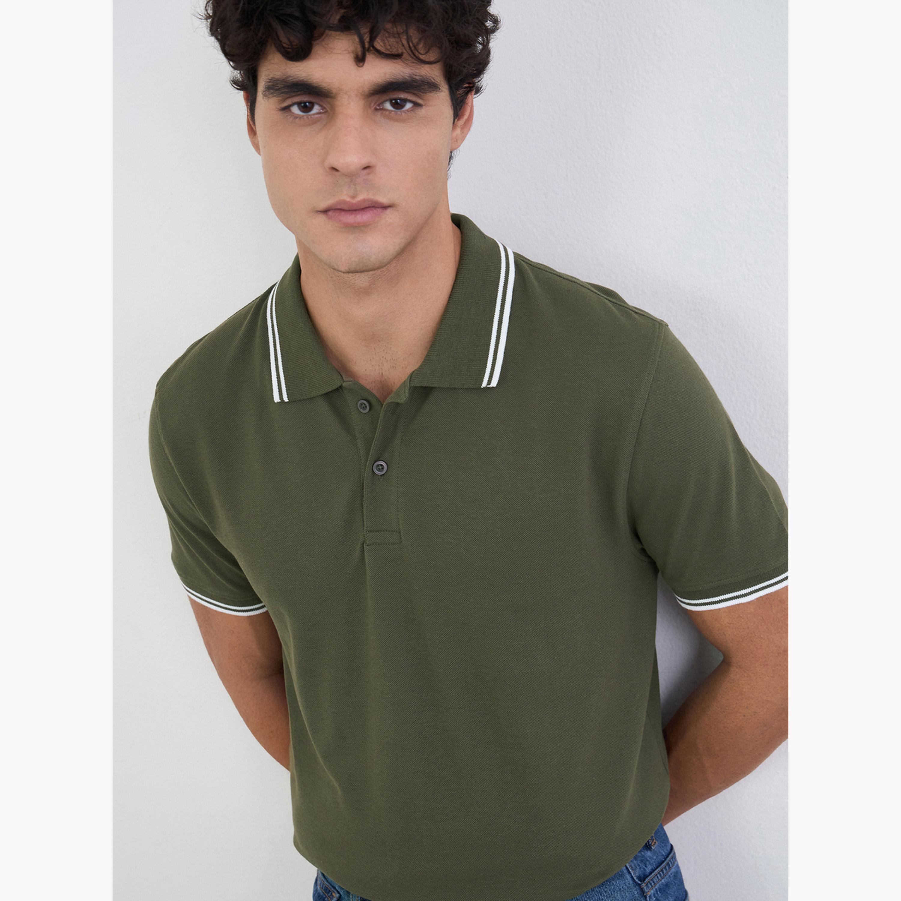 تيشيرت بولو قطن بيكيه قصة عادية سادة مع حواف مباينة للرجال-men-clothing-tshirtsandpolos-tshirts-image-5