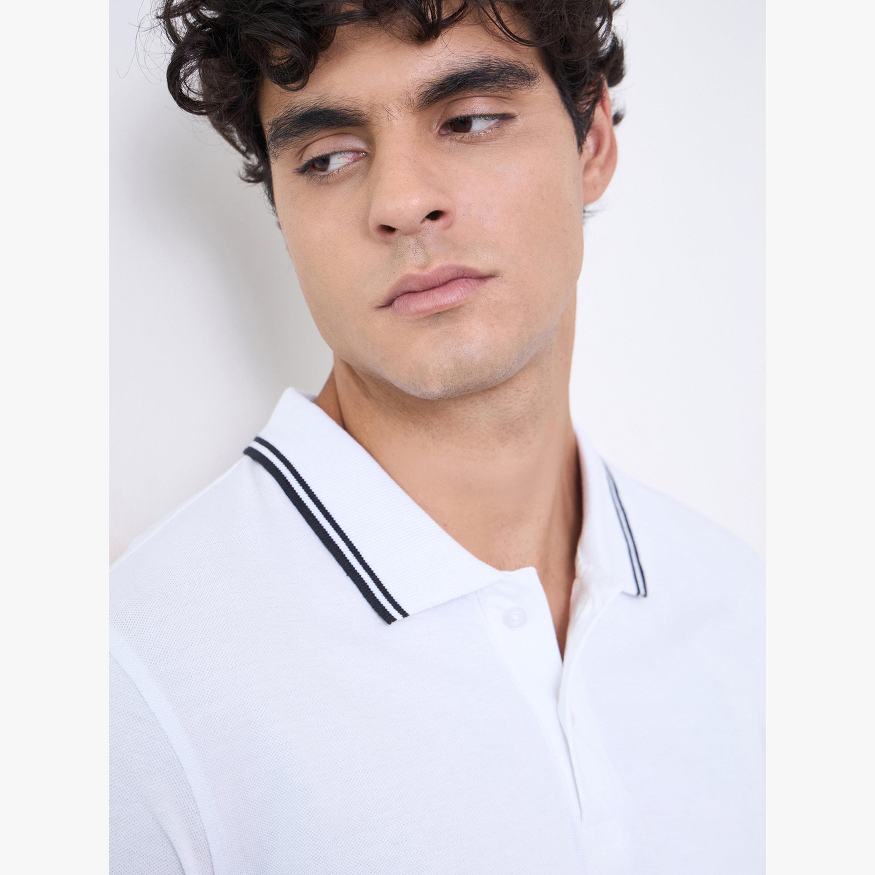 تيشيرت بولو قطن بيكيه قصة عادية سادة مع حواف مباينة للرجال-men-clothing-tshirtsandpolos-tshirts-image-4