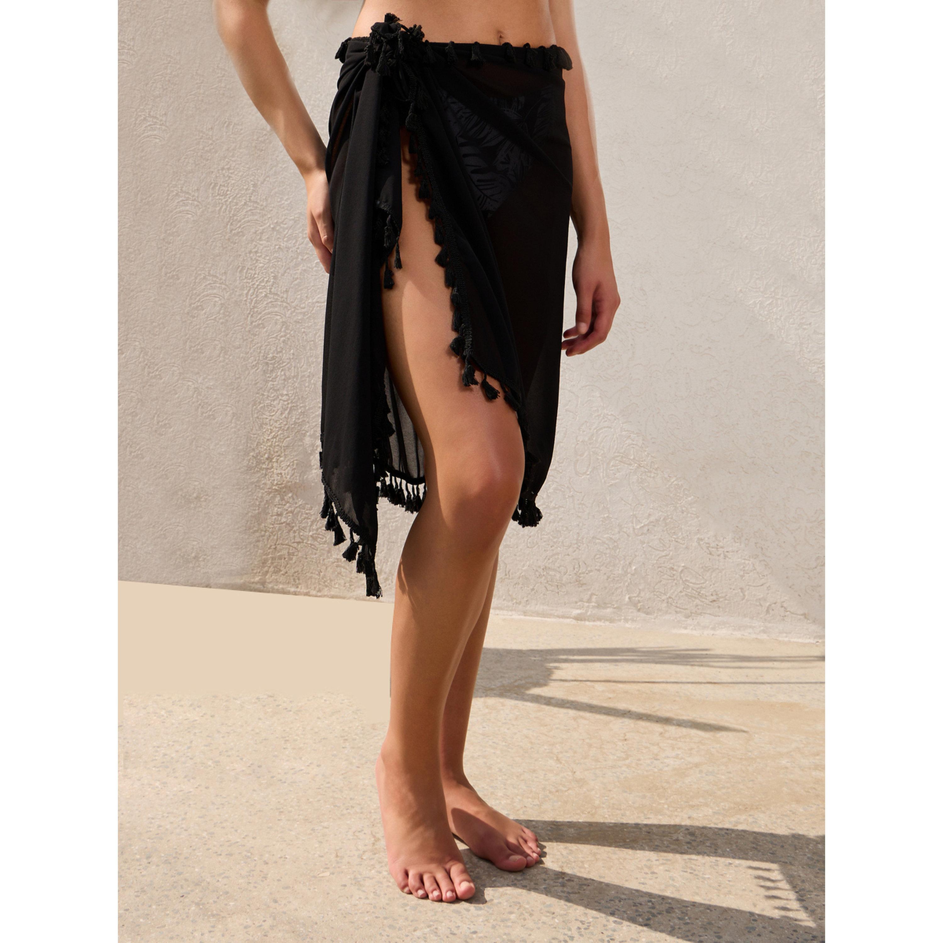 سارونج قصير بحافة شرابات-women-clothing-swimandbeach-beach-beachwear-image-1