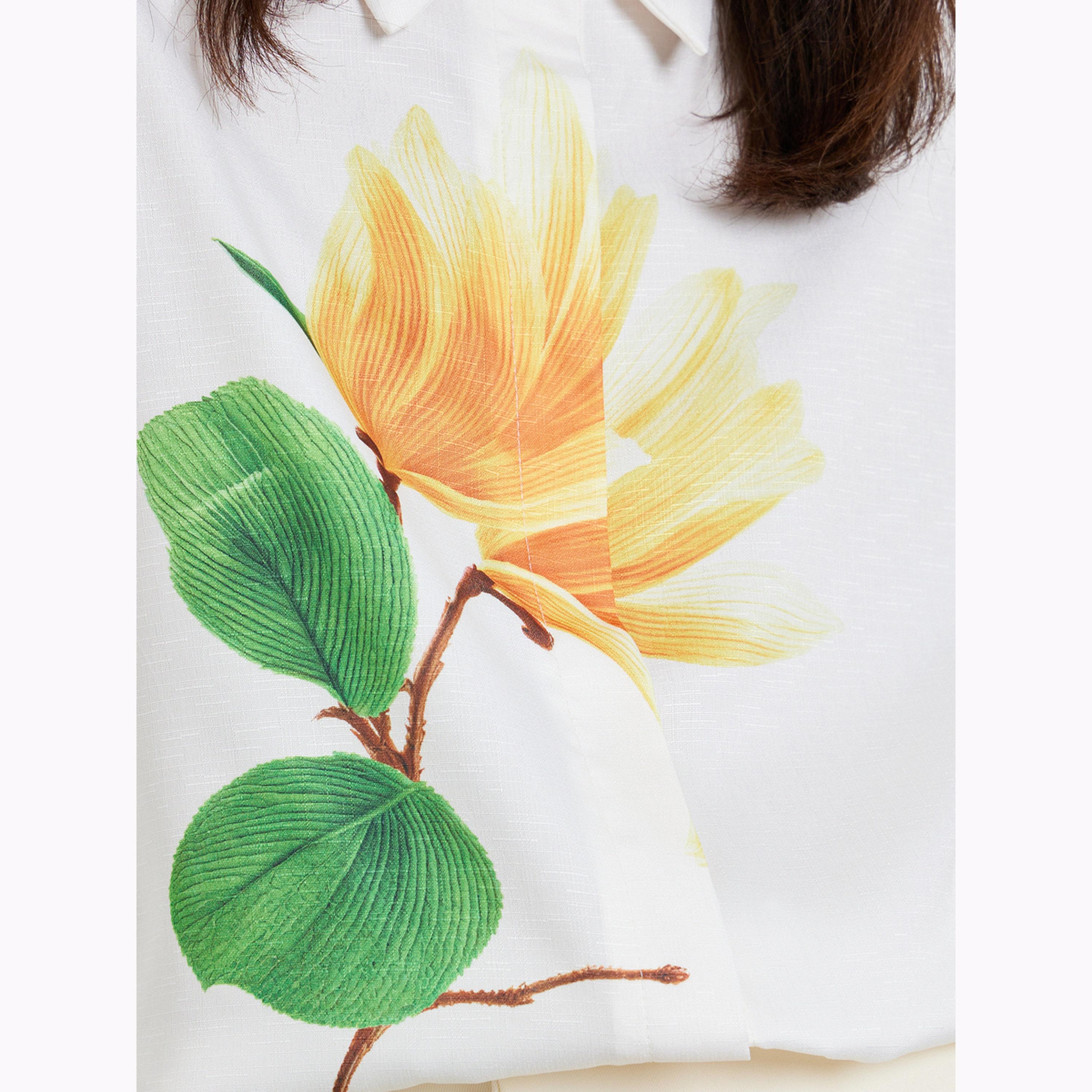 بلوزة بأكمام طويلة وطبعة زهور بلون أوف وايت-women-clothing-shirtsandblouses-shirts-image-5