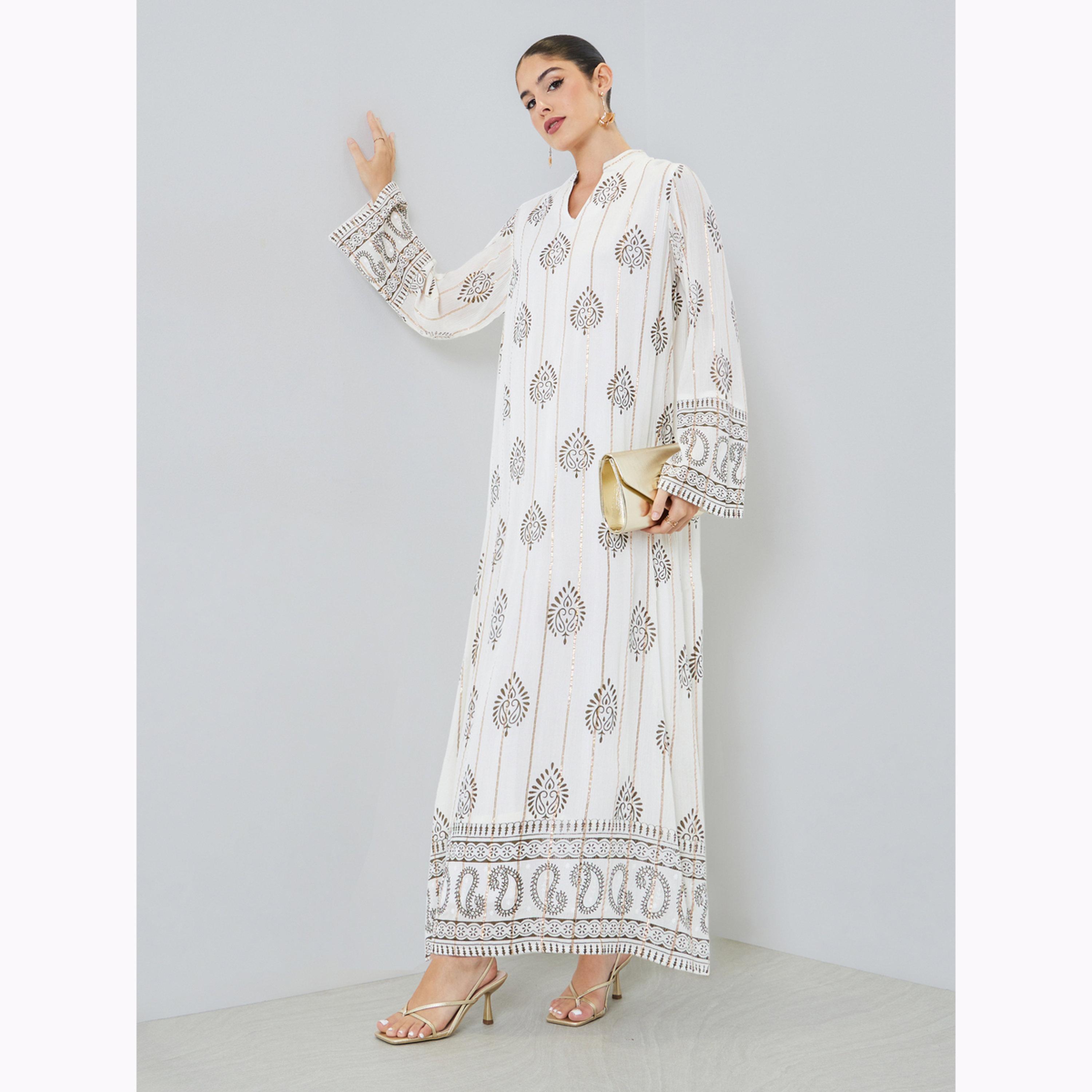 Amirah X Styli White Foil Print Collared Jalabiya-women-arabicclothing-jalabiyas-image-3