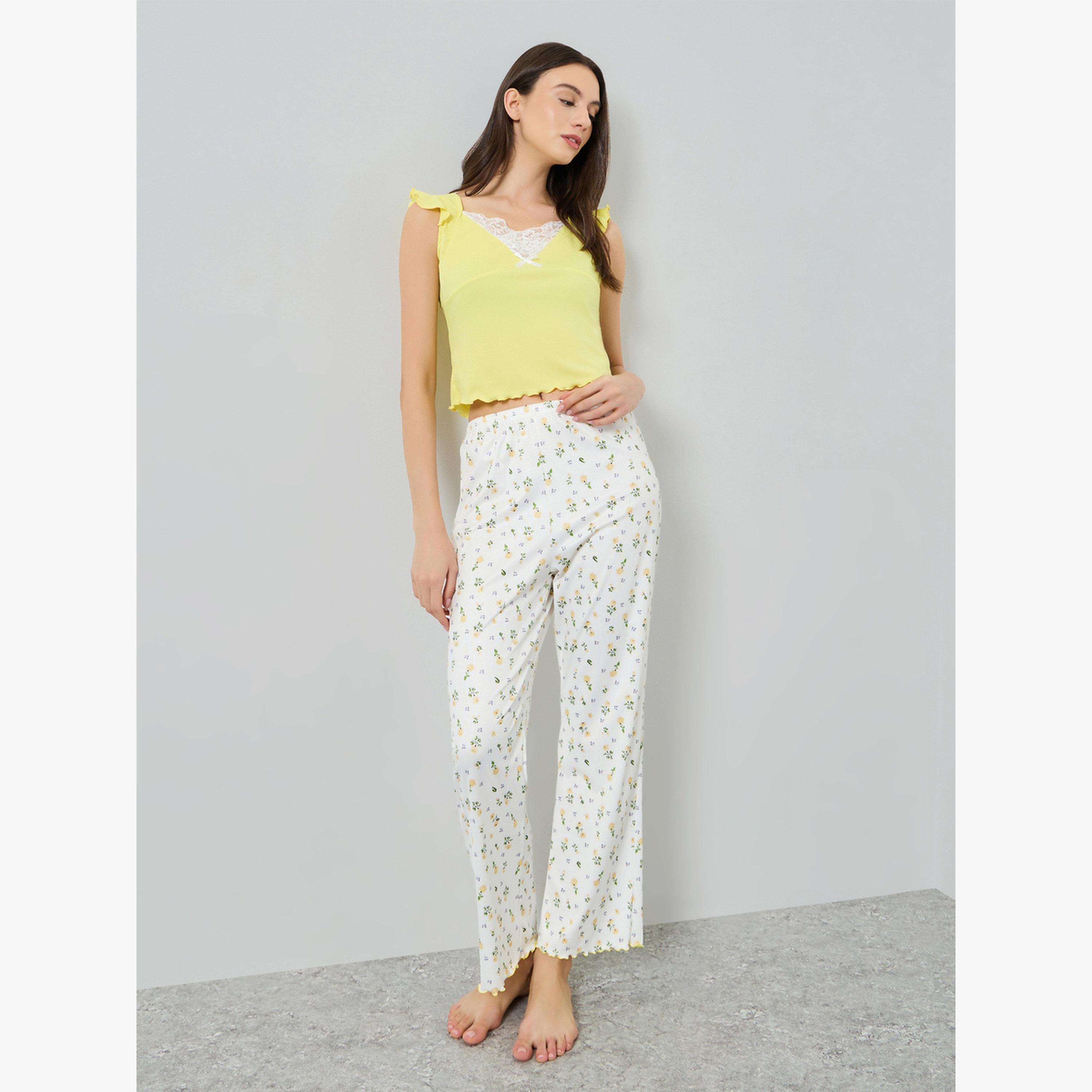 مجموعة من كامي بتفاصيل دانتيل وبيجاما أزهار-women-clothing-nightwear-pyjamas-longsets-image-1