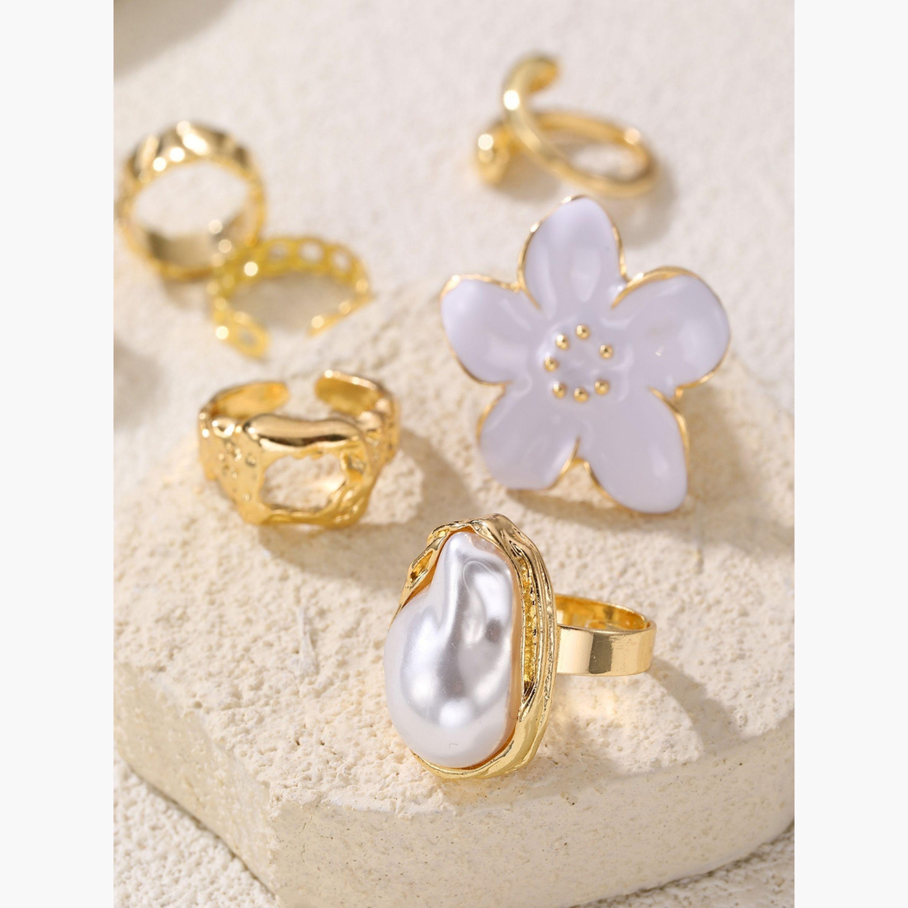Take Two Set of 7 - 3D Flower Statement Rings-women-watchesandjewellery-jewellery-rings-image-4