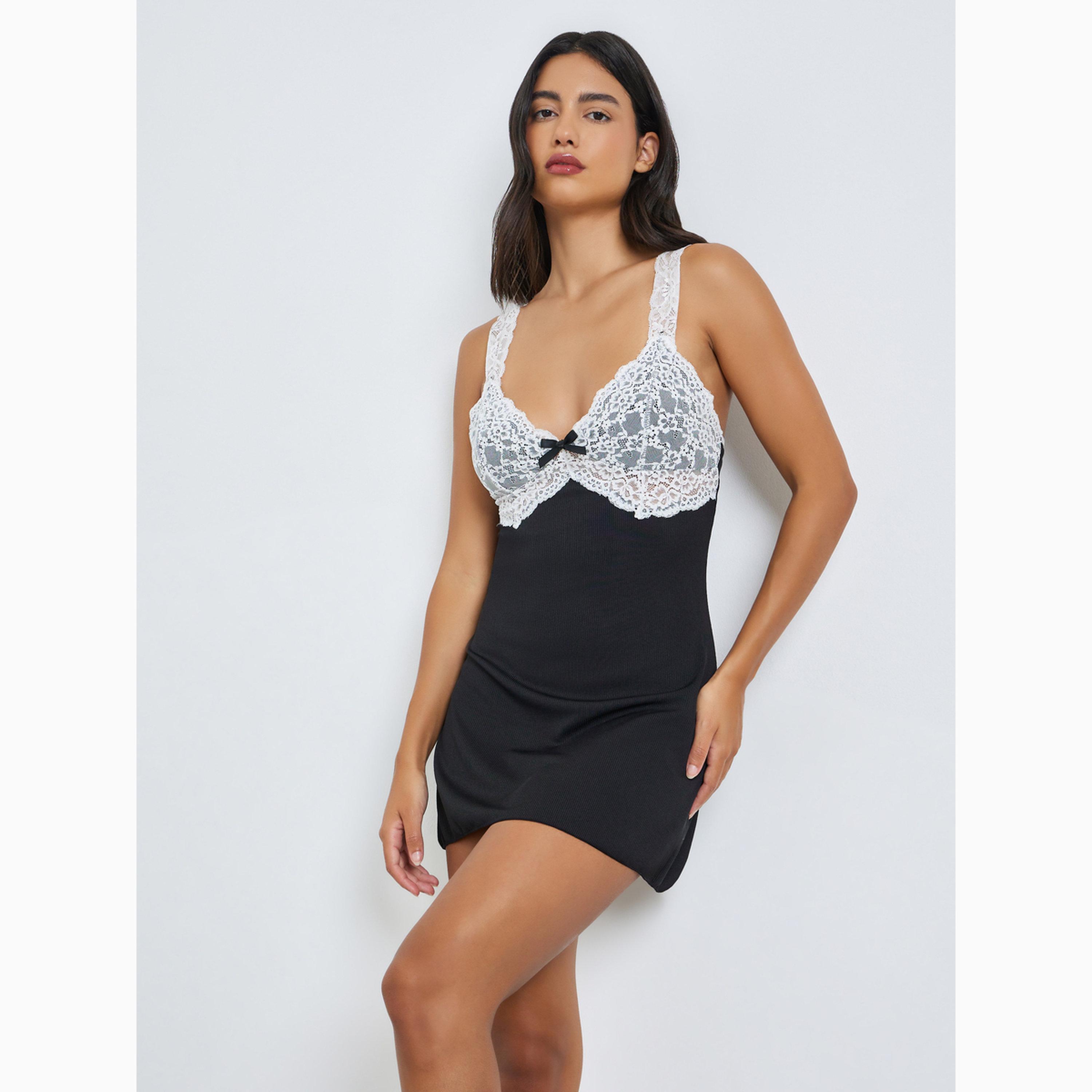 Styli Contrast Lace Trim Slip With Bow Detail-women-clothing-lingerie-babydollsandbodysuits-image-1