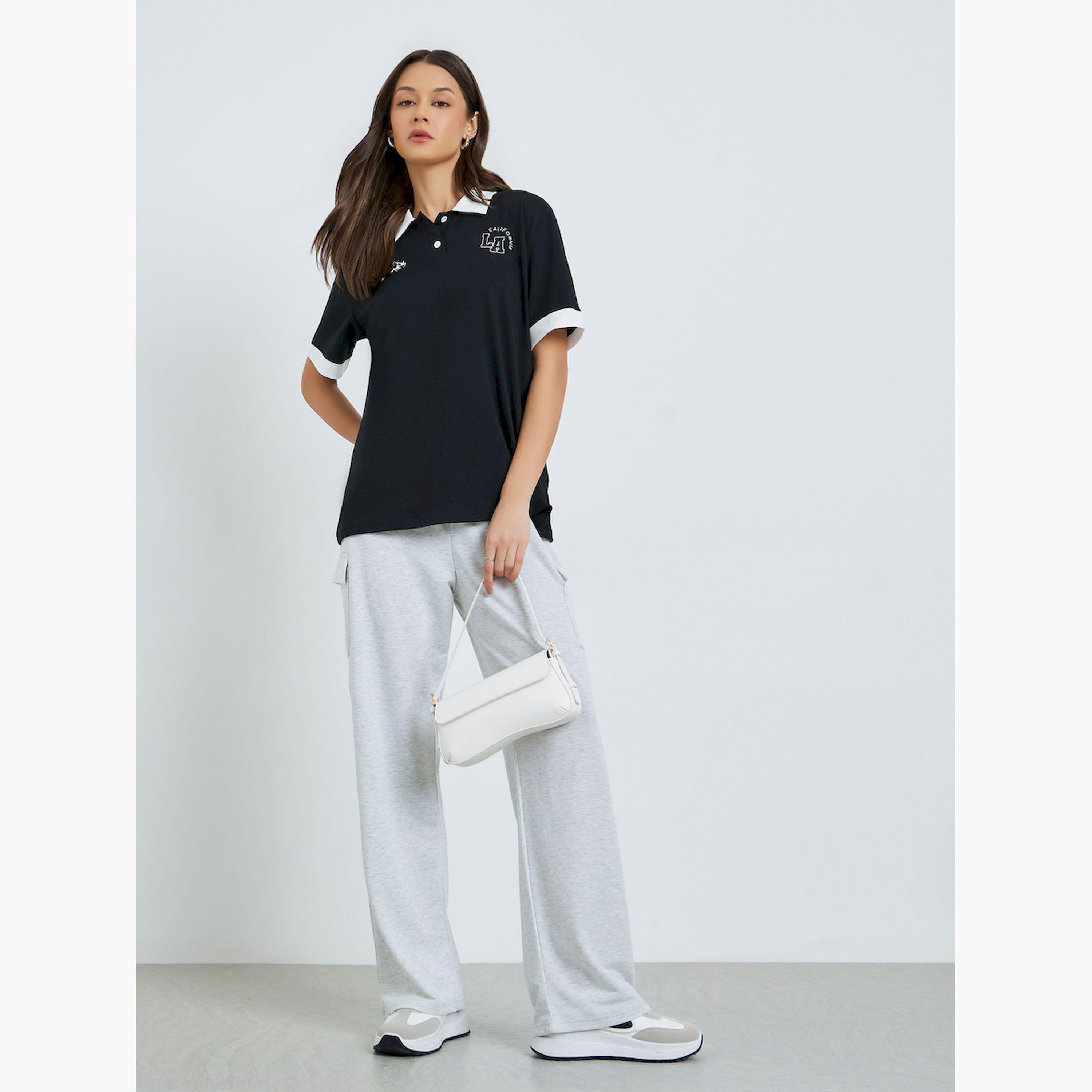 تيشيرت واسع بياقة بولو وطبعة جرافيك-women-clothing-tshirts-image-2