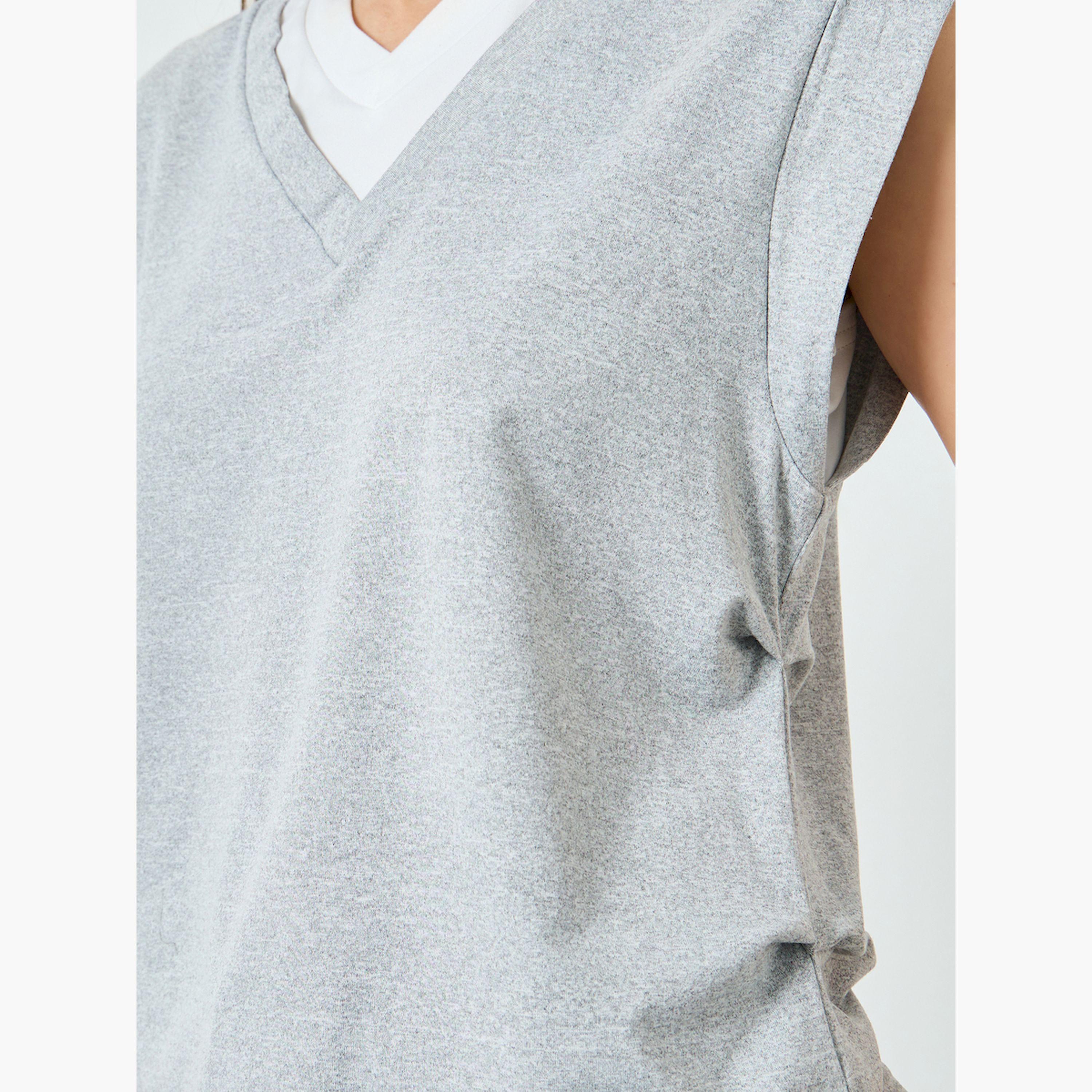 تيشيرت بلا أكمام مع ياقة بتفاصيل مُتباينة-women-clothing-tshirts-image-5