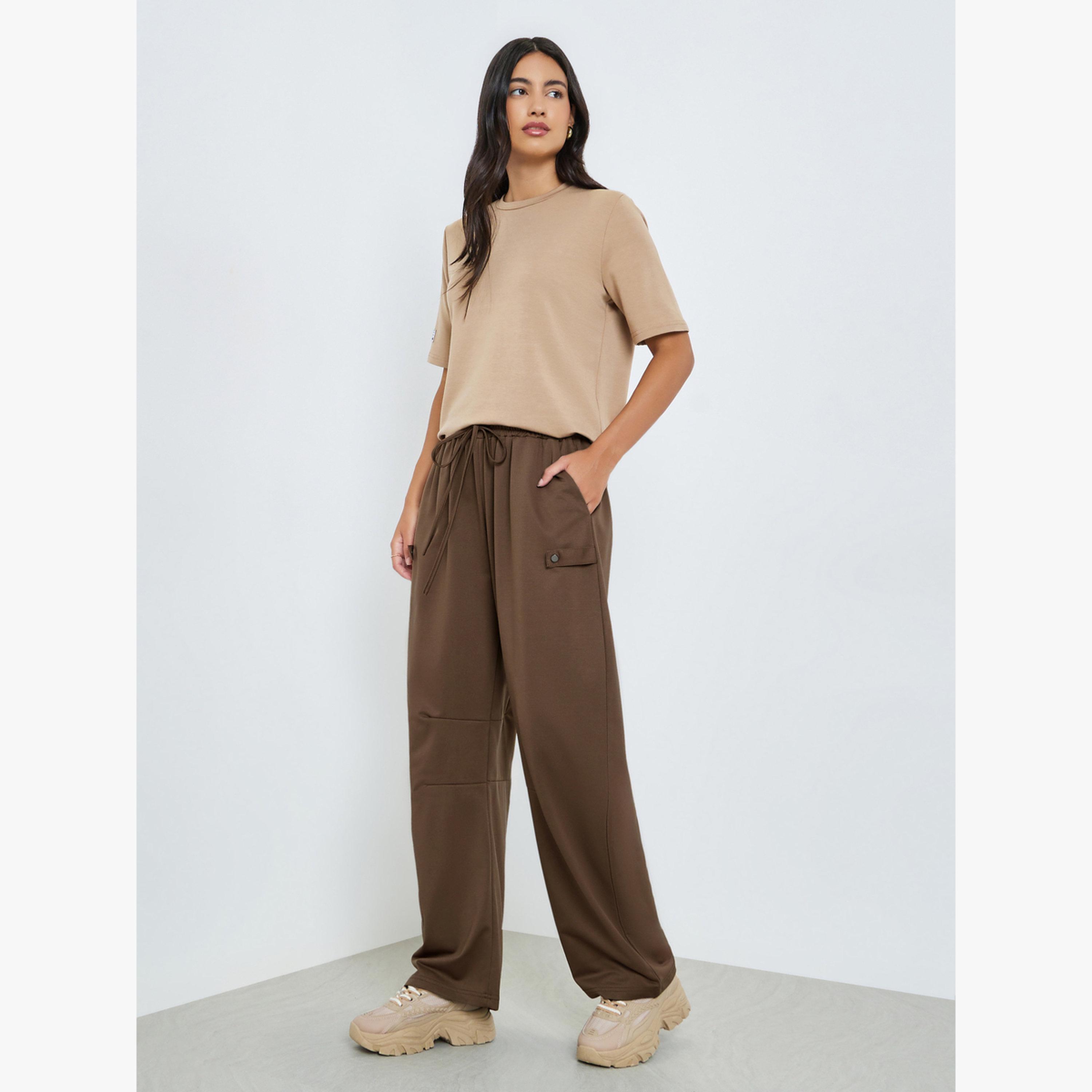 جوغر بأرجل واسعة ورباط خصر-women-clothing-bottoms-joggers-image-2