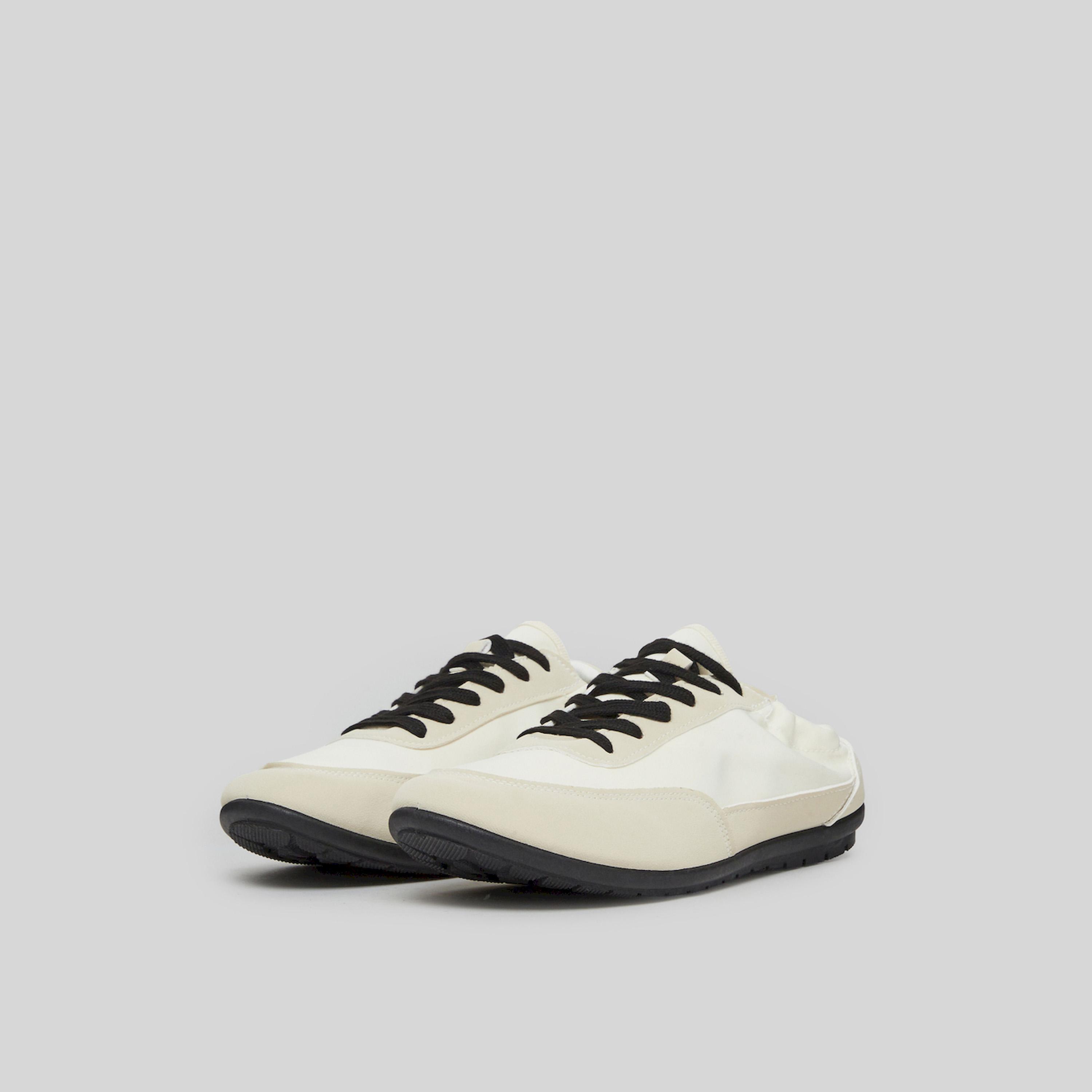 حذاء سنيكرز سهل الارتداء-men-shoes-sneakers-image-1