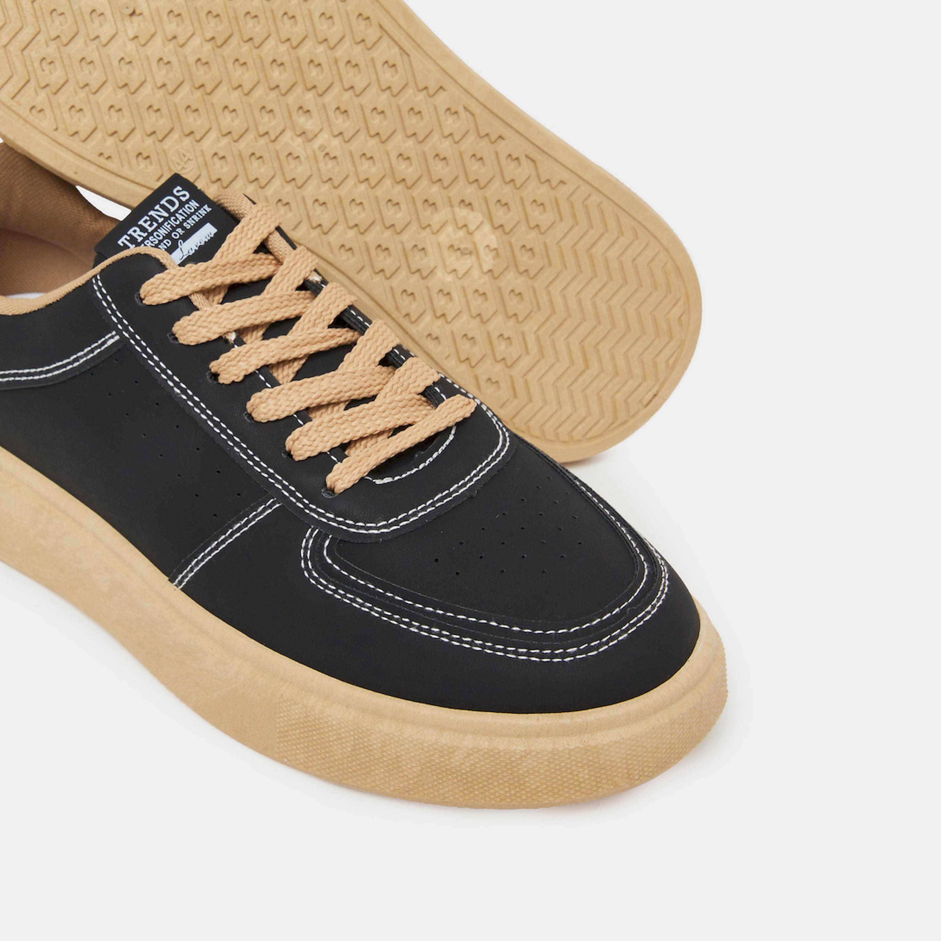 حذاء سنيكرز كلاسيك كورت برباط غلق-men-shoes-sneakers-image-5