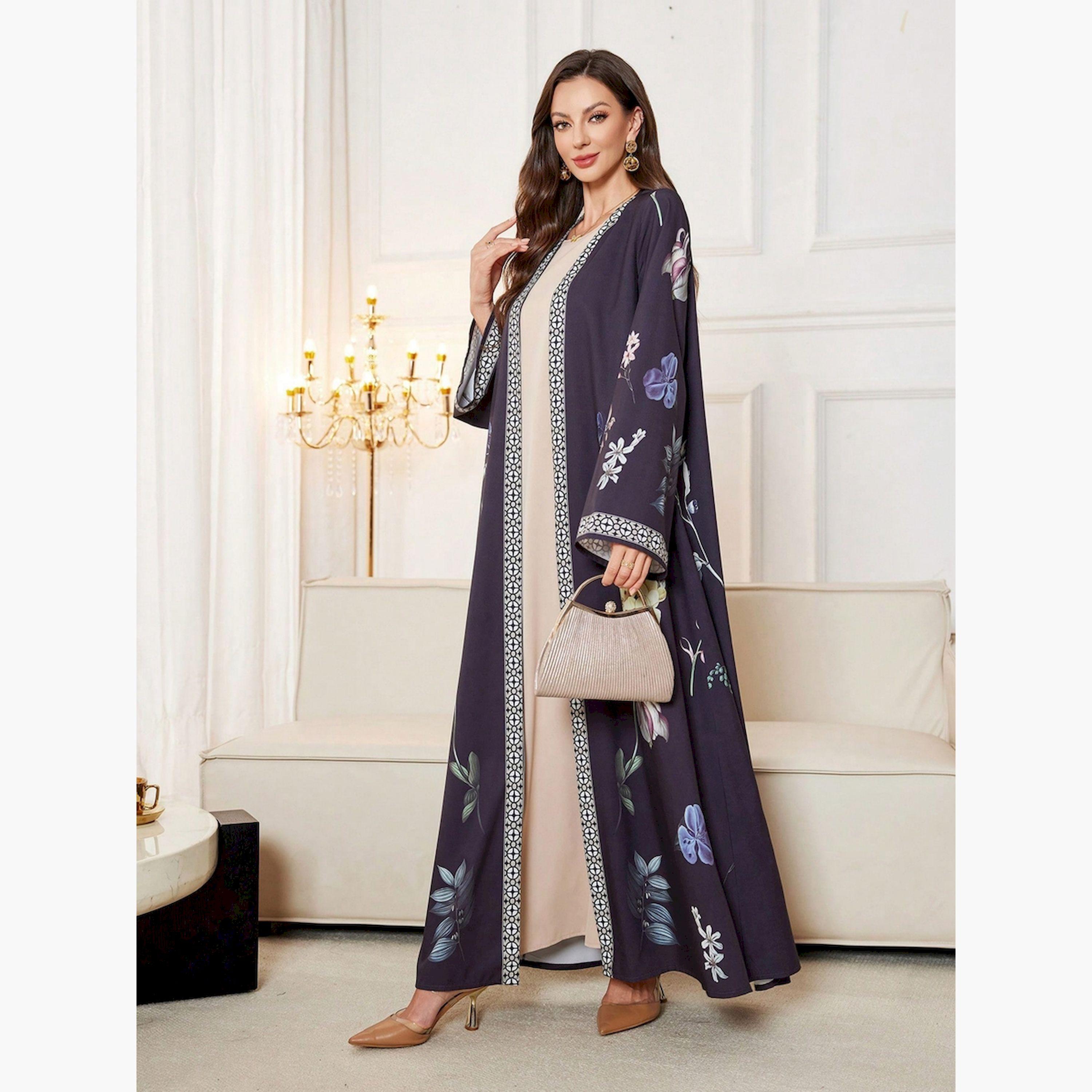 عباية مفتوحة من الأمام بطبعة زهور وتفاصيل متباينة-women-arabicclothing-abayas-image-6
