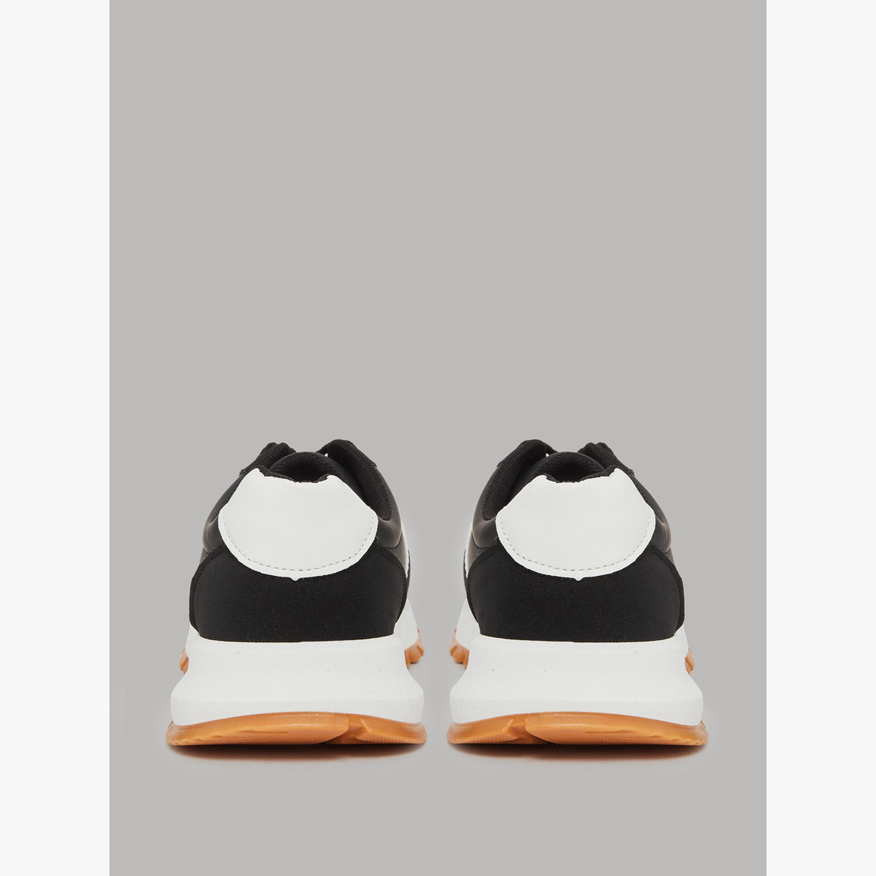 حذاء رياضي مخطط برباط-women-shoes-sneakers-image-5