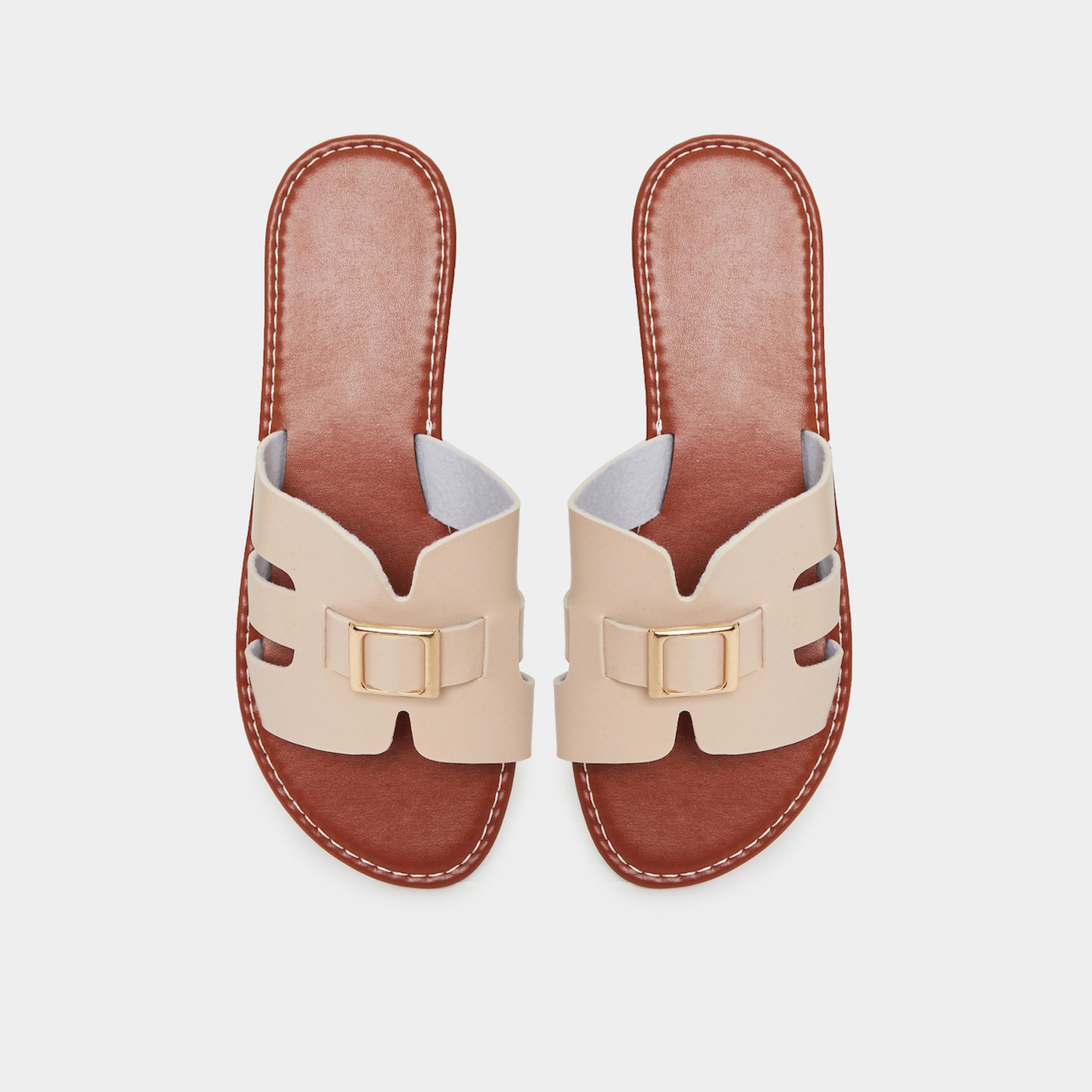 تيك تو × ستايلي - صندل مسطح سهل الارتداء لون بيج مع إبزيم-women-shoes-sandals-flats-image-5