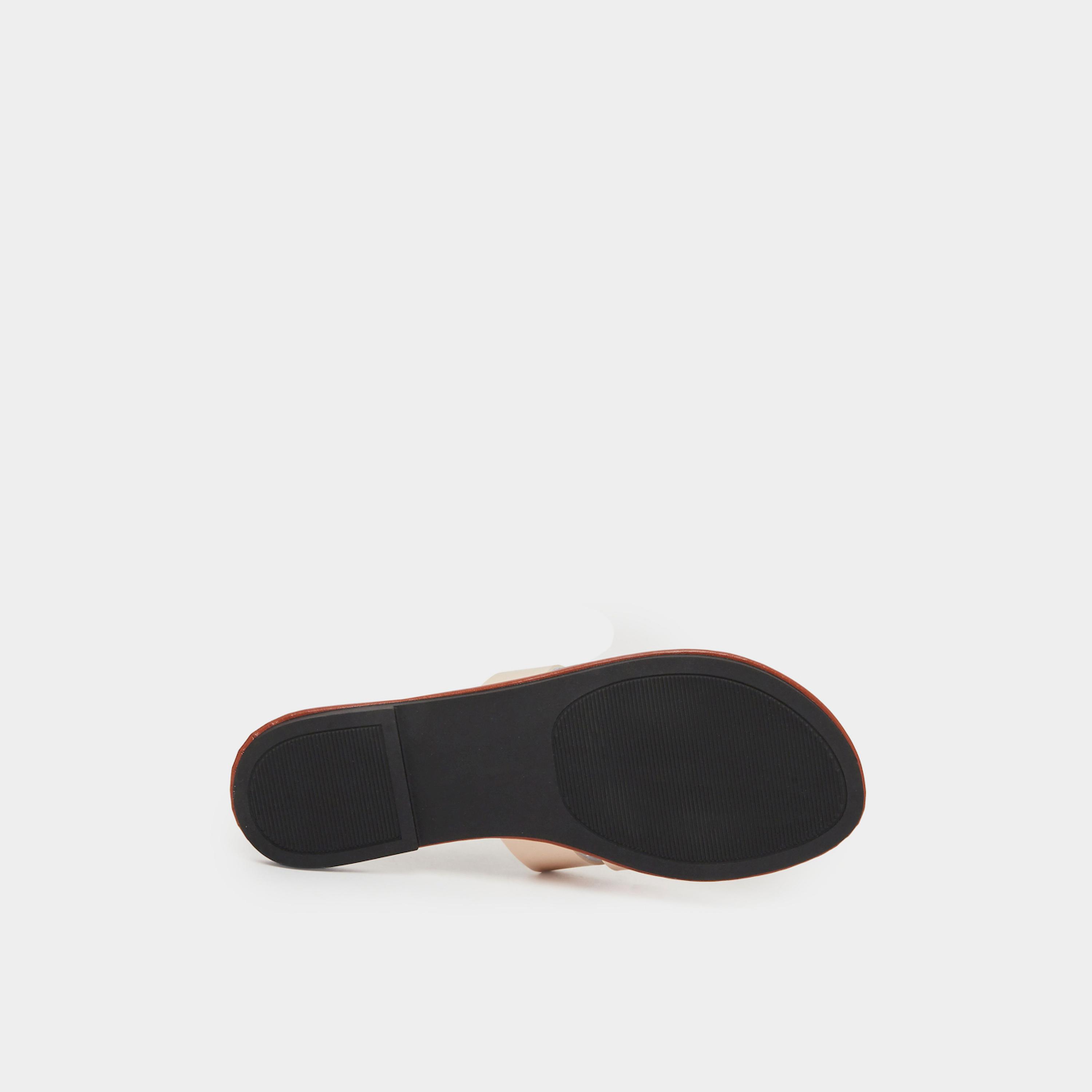 تيك تو × ستايلي - صندل مسطح سهل الارتداء لون بيج مع إبزيم-women-shoes-sandals-flats-image-6
