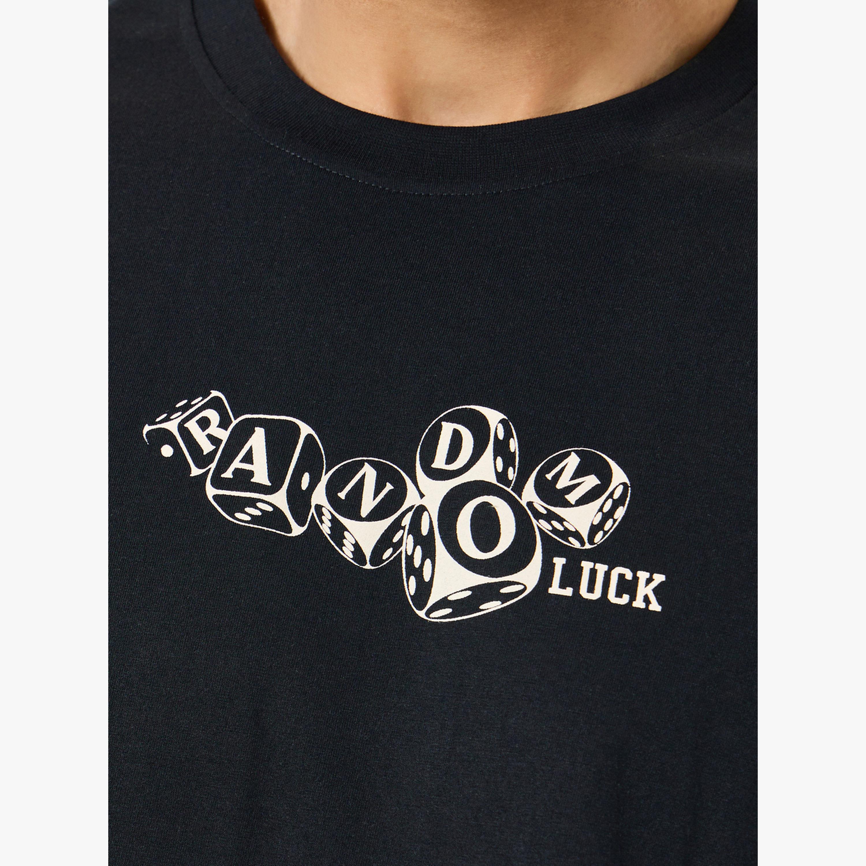 تيشيرت رجالي بطبعة جرافيك قصة واسعة-men-clothing-tshirtsandpolos-tshirts-image-4