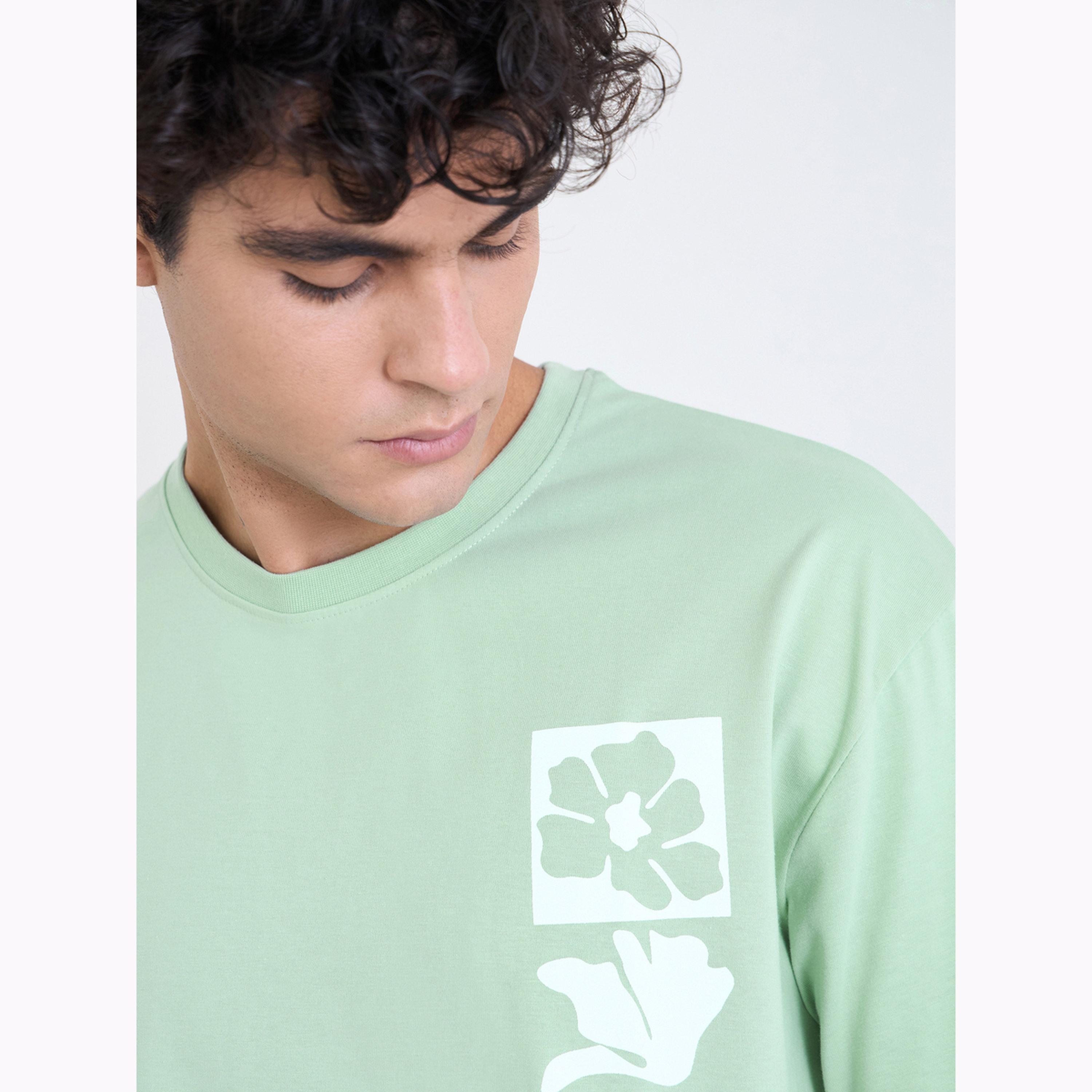 تيشيرت بياقة دائرية وطبعة جرافيك للرجال-men-clothing-tshirtsandpolos-tshirts-image-5
