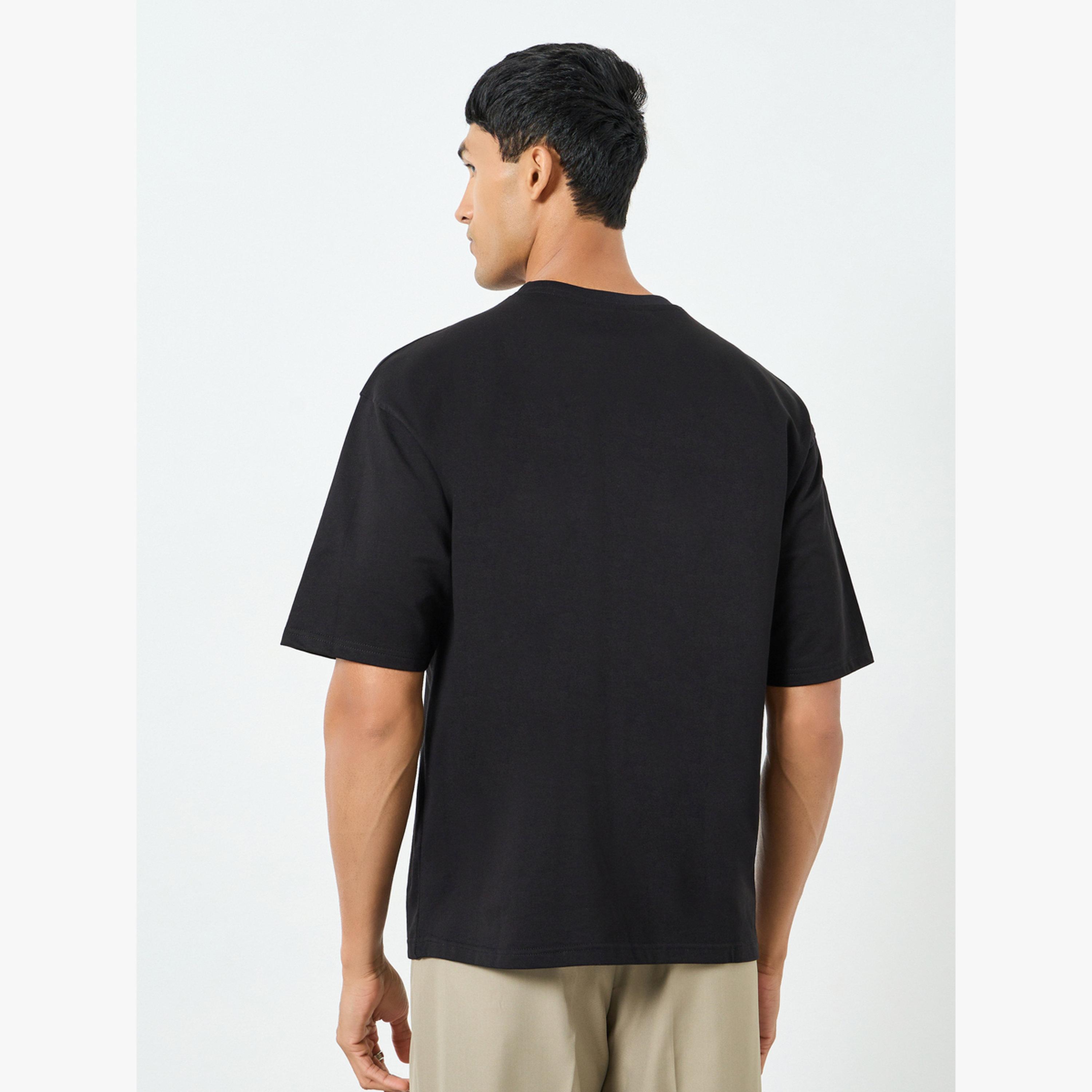 تيشيرت تيري رجالي بطبعة جرافيك قصة واسعة-men-clothing-tshirtsandpolos-tshirts-image-4
