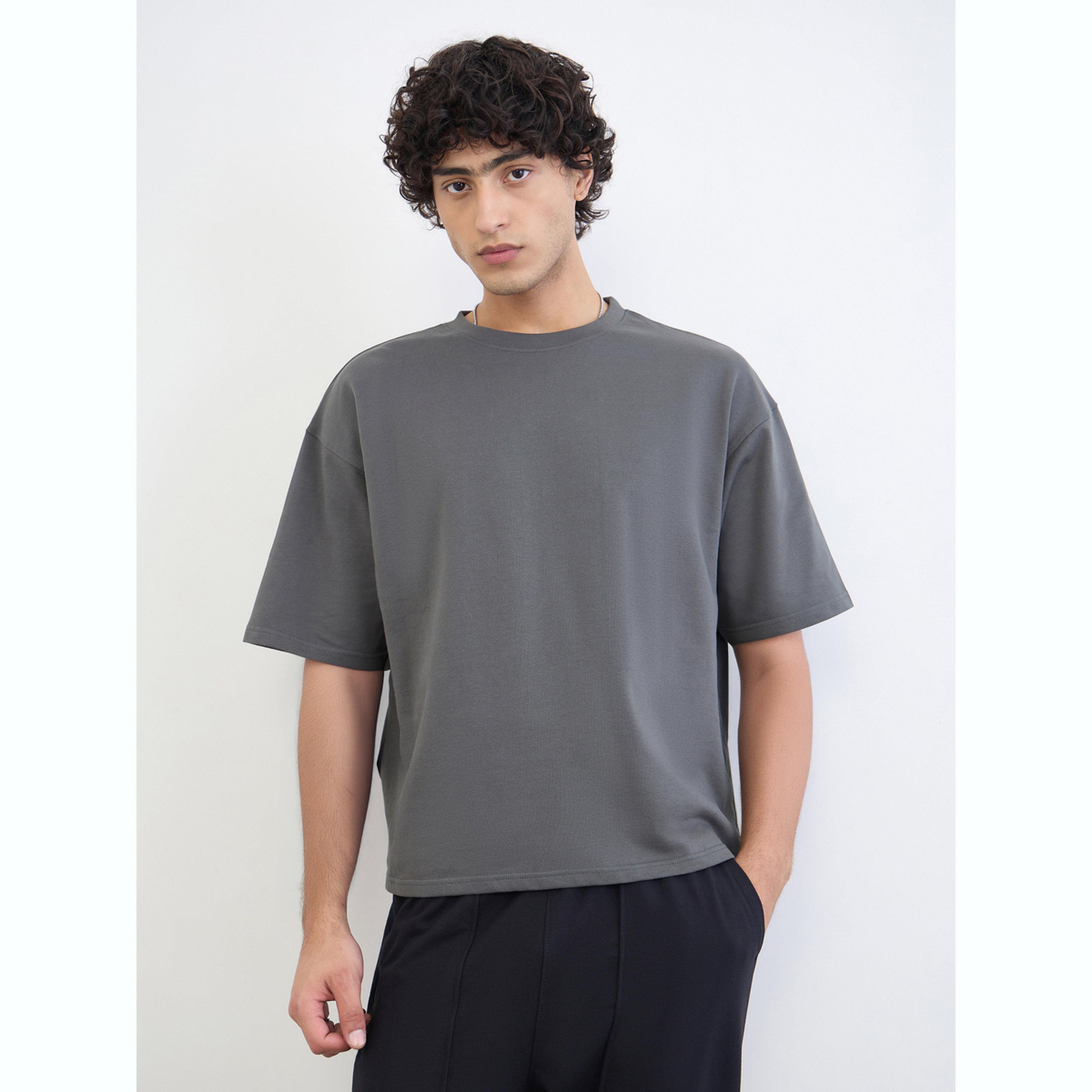 تيشيرت قطن تيري واسع وبطبعات من الخلف-men-clothing-tshirtsandpolos-tshirts-image-1