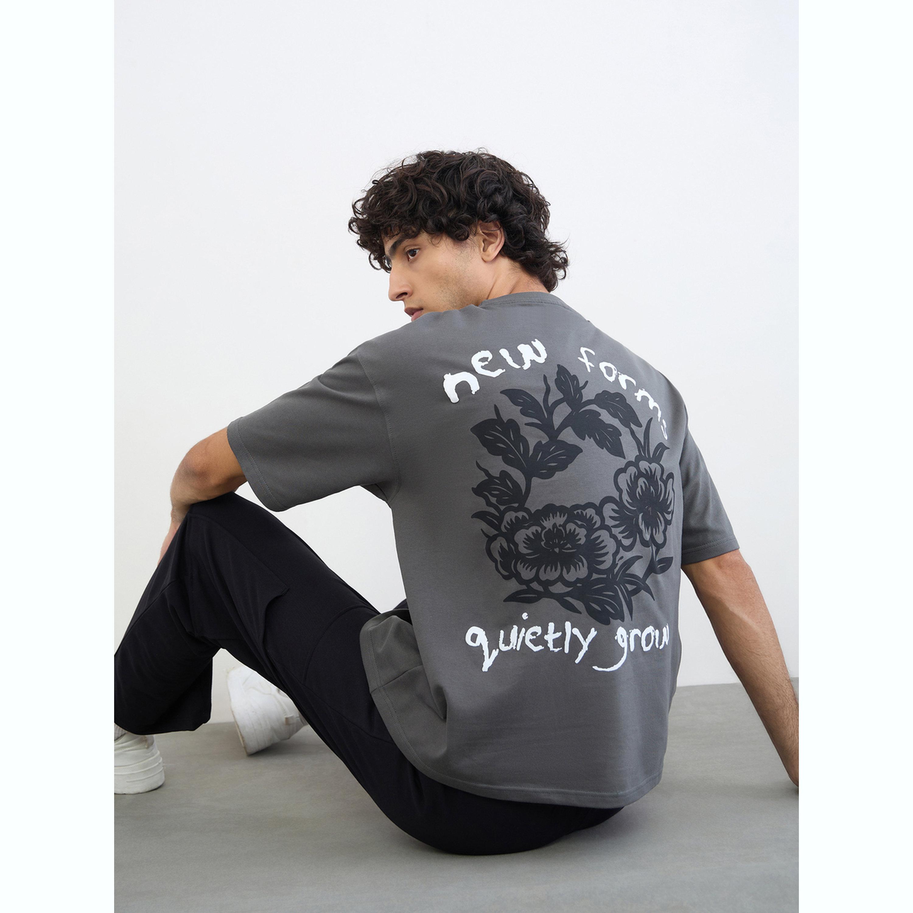 تيشيرت قطن تيري واسع وبطبعات من الخلف-men-clothing-tshirtsandpolos-tshirts-image-3
