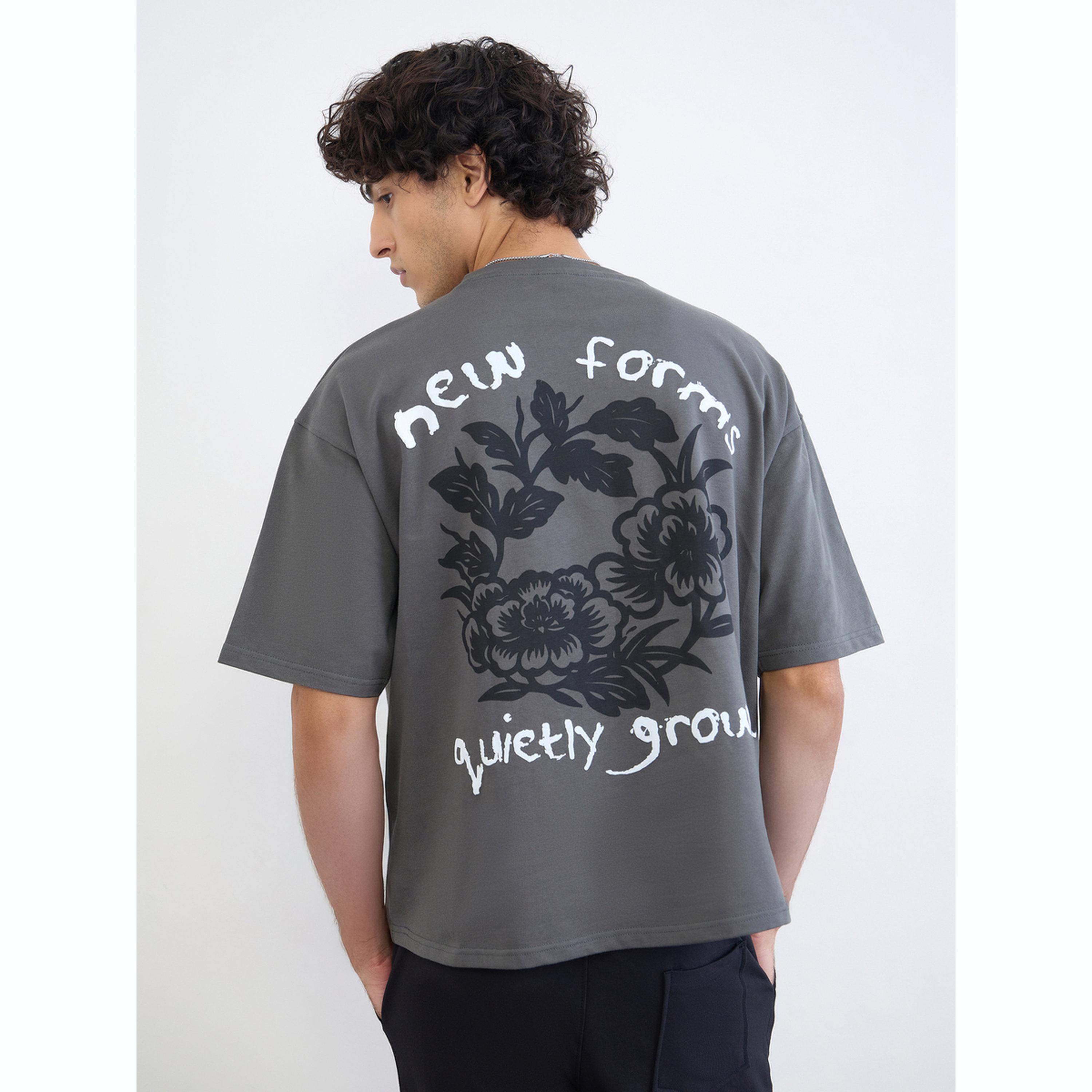 تيشيرت قطن تيري واسع وبطبعات من الخلف-men-clothing-tshirtsandpolos-tshirts-image-4