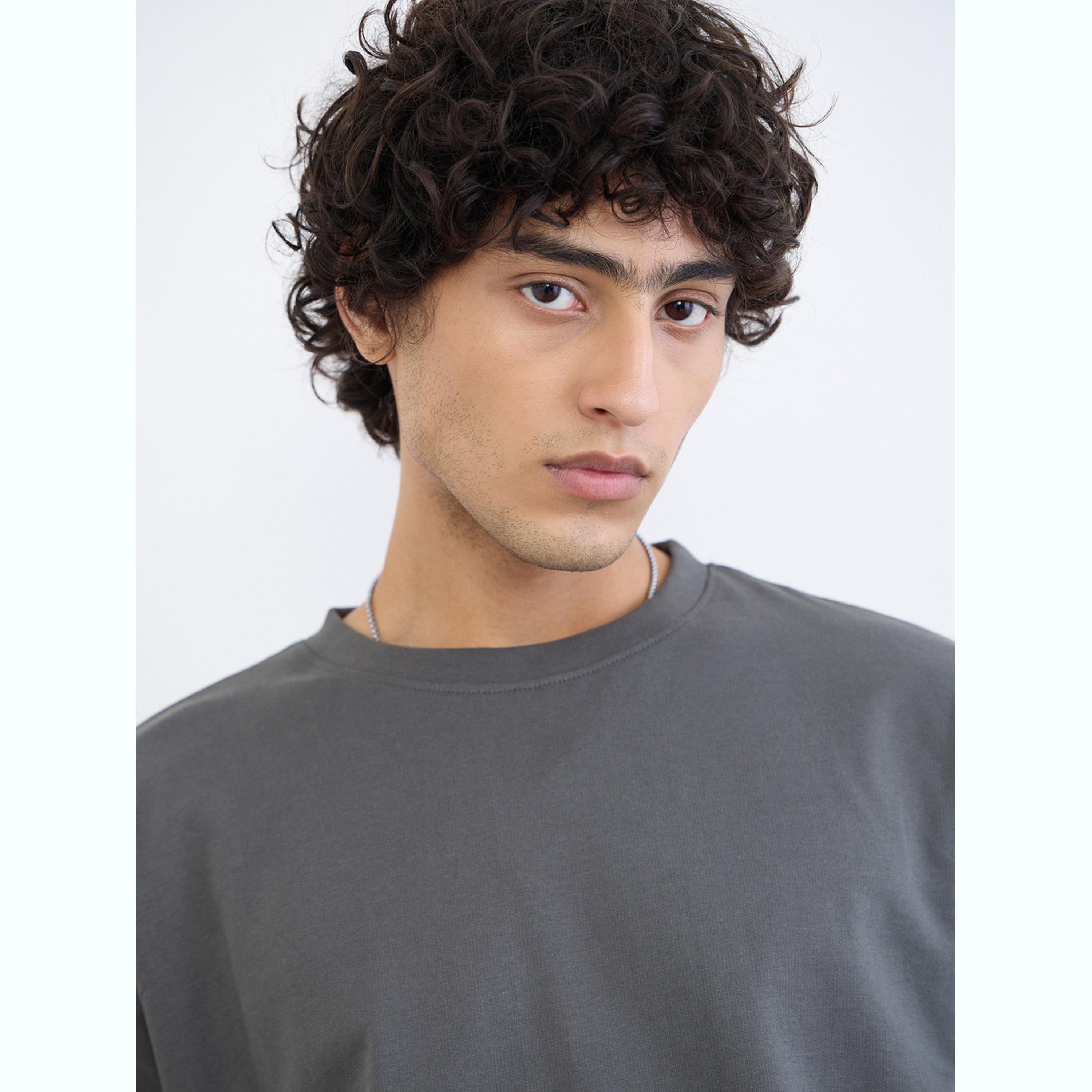 تيشيرت قطن تيري واسع وبطبعات من الخلف-men-clothing-tshirtsandpolos-tshirts-image-5