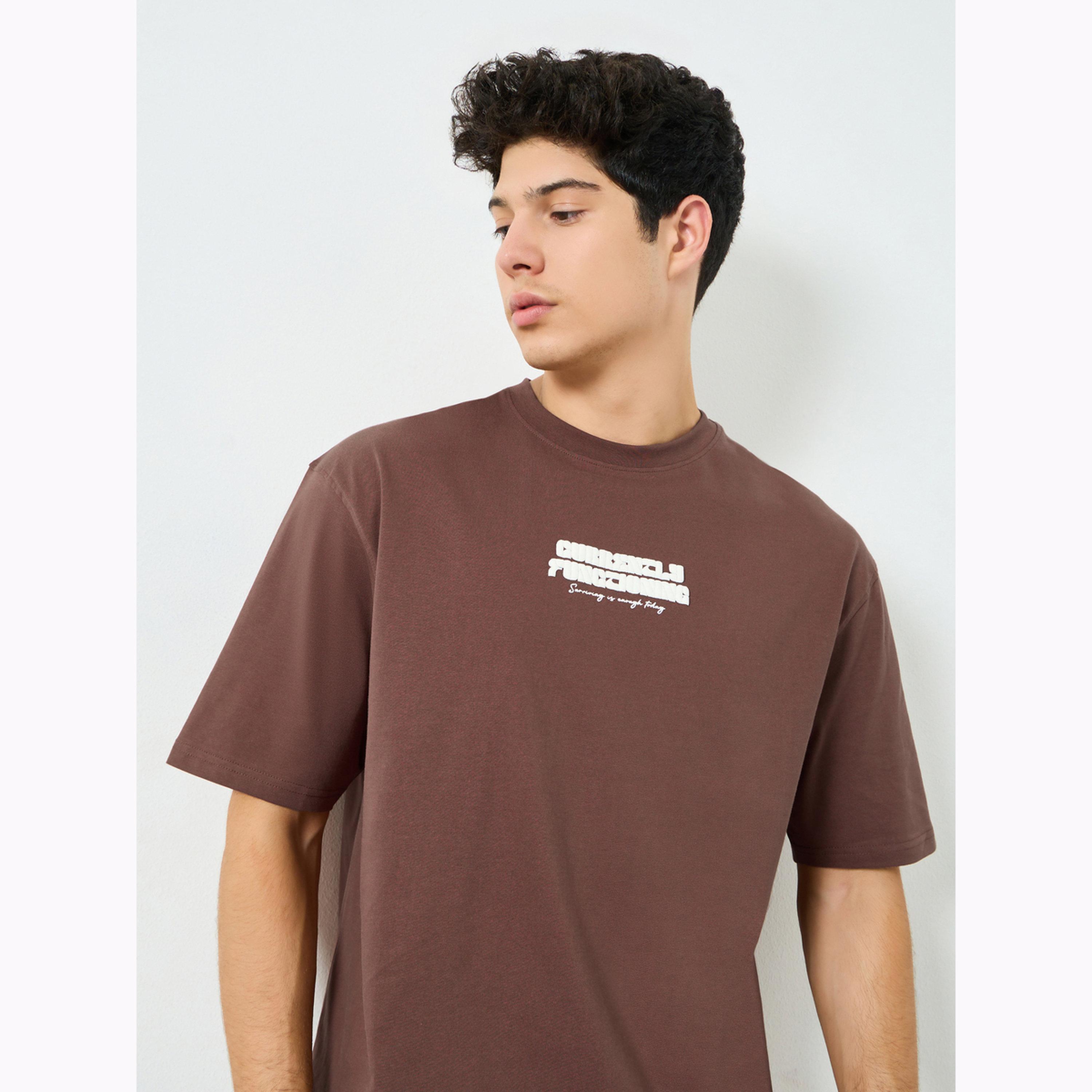 تيشيرت قطن بقصة مريحة وياقة دائرية-men-clothing-tshirtsandpolos-tshirts-image-6
