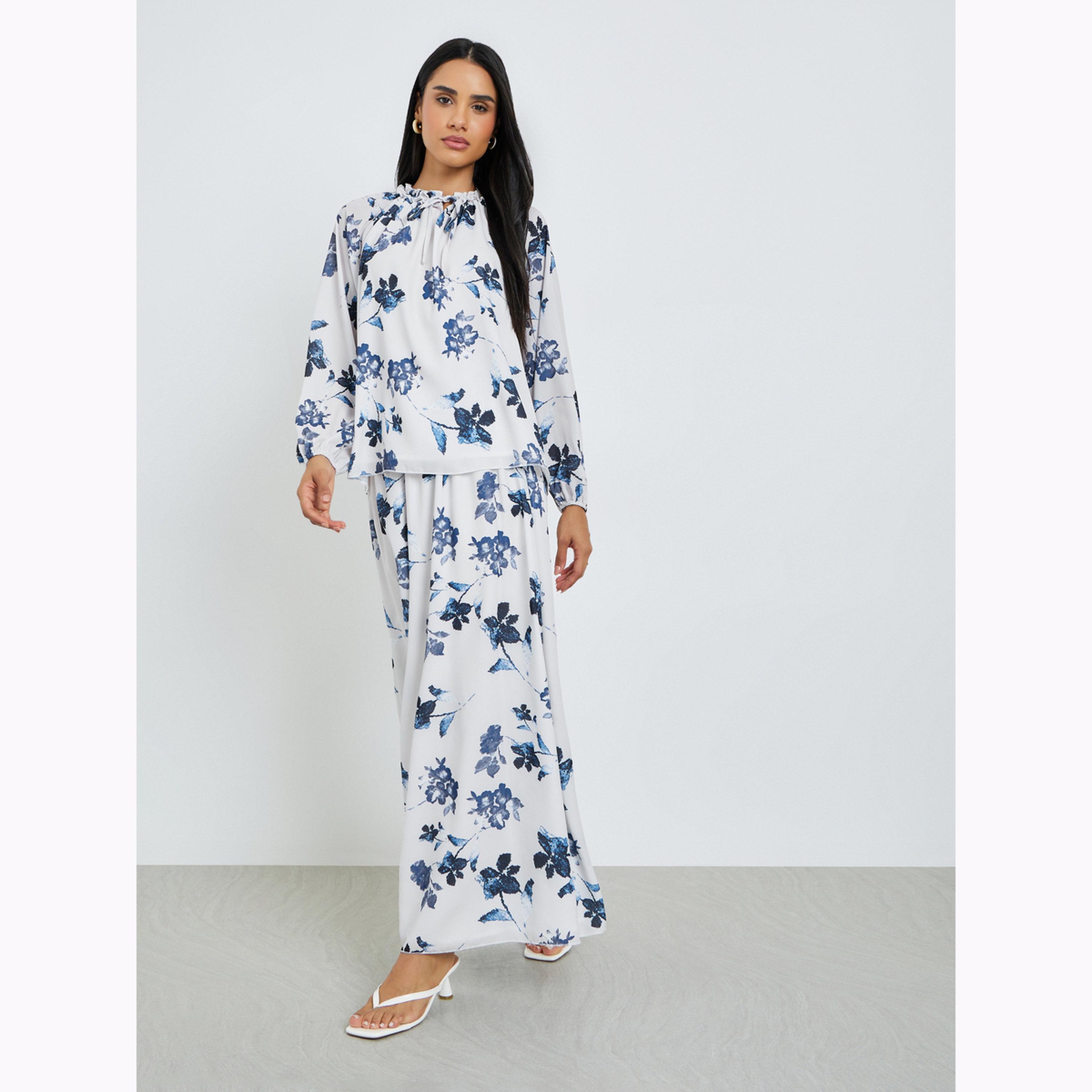 طقم منسق من تنورة طويلة وبلوزة بطبعة زهور-women-clothing-coordsets-image-3