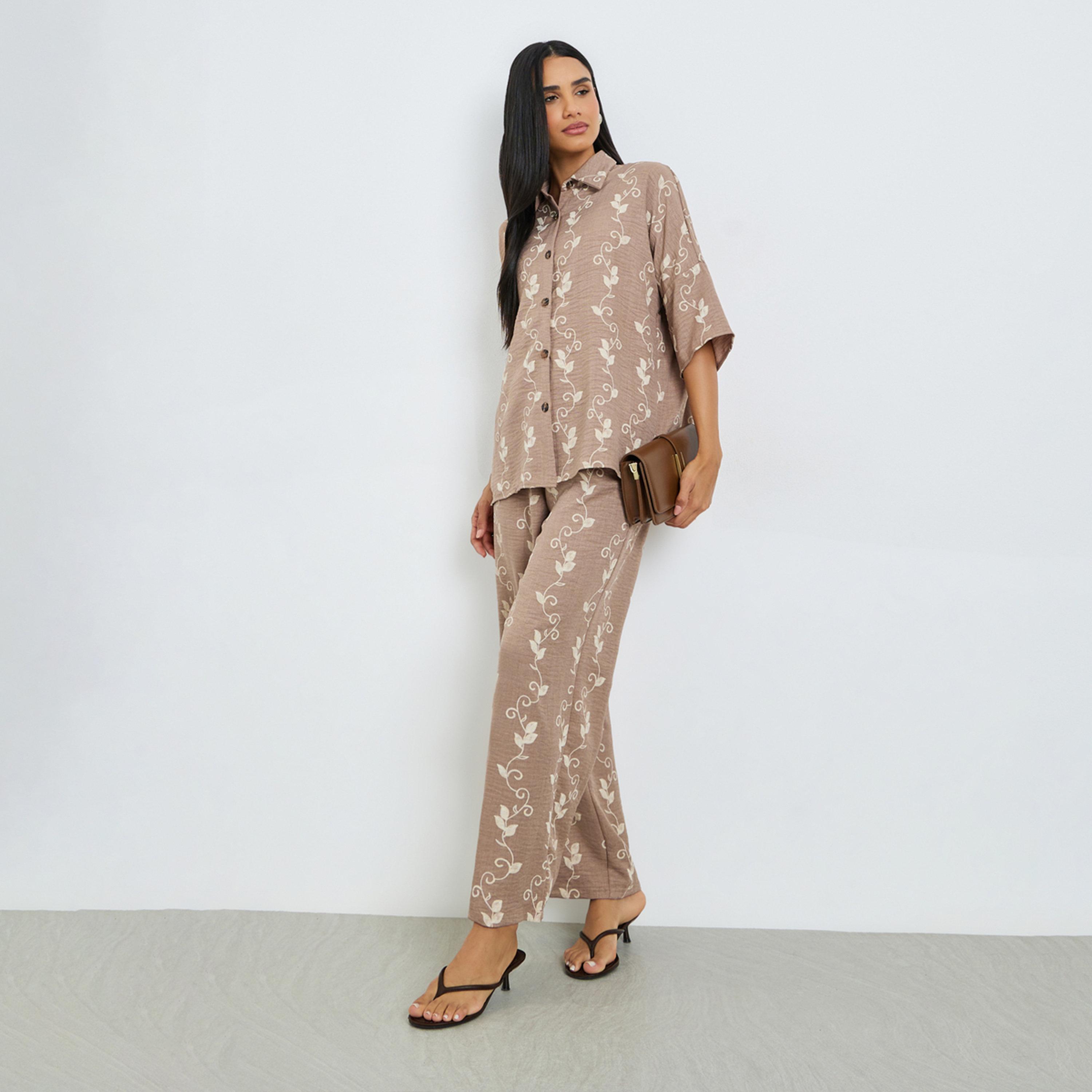 ستايلي - طقم قميص وبنطال بيج بنقشة زهور-women-clothing-coordsets-image-1