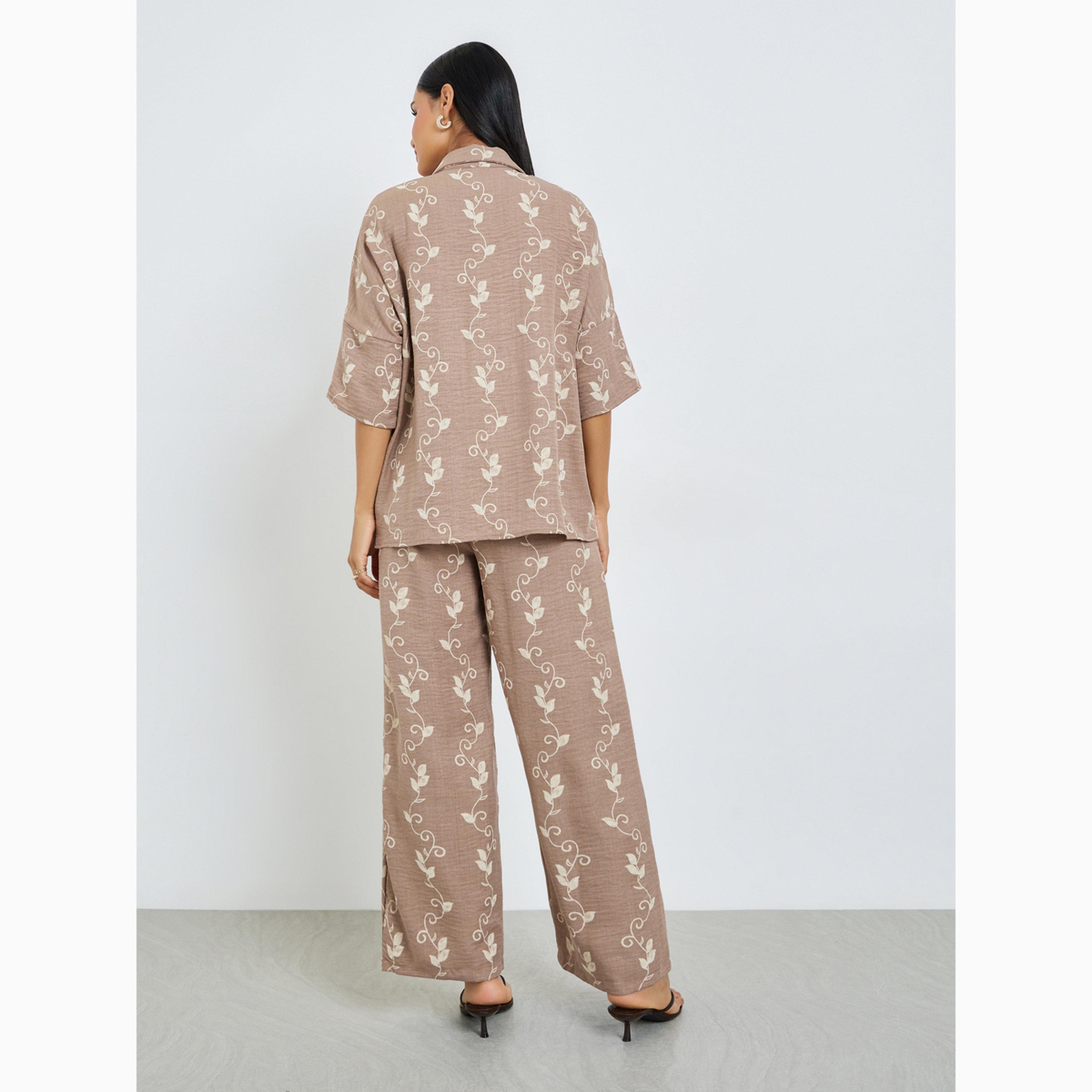 ستايلي - طقم قميص وبنطال بيج بنقشة زهور-women-clothing-coordsets-image-6