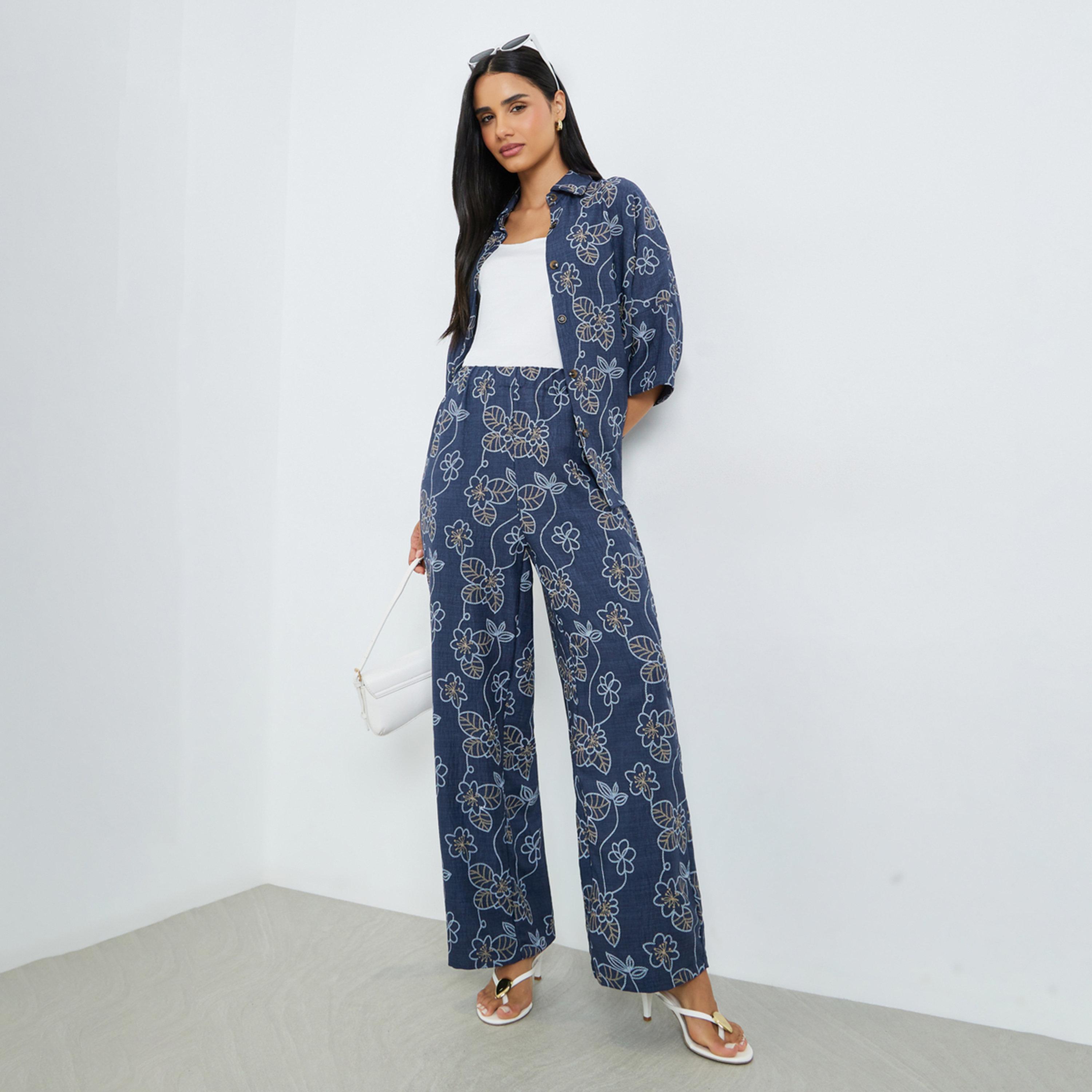 طقم منسق من بنطال وبلوزة بطبعة زهور-women-clothing-coordsets-image-1