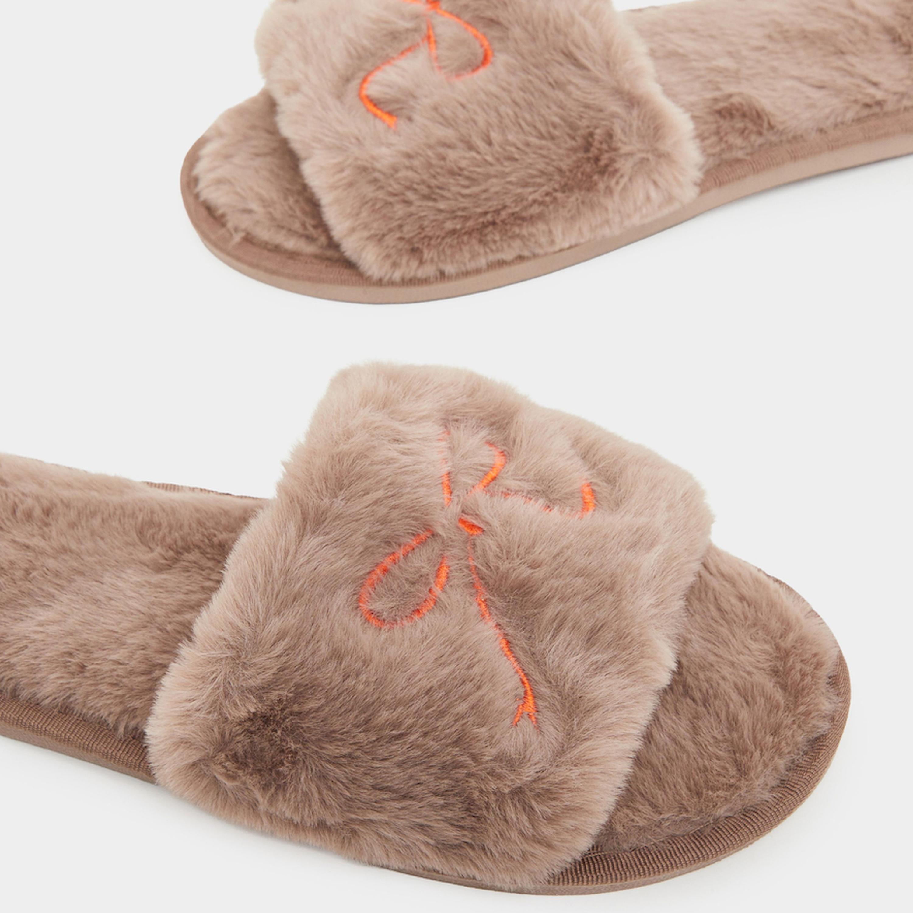 Styli Fuzzy Embroidered Bow Bedroom Slippers-women-shoes-bedroomslippers-image-5