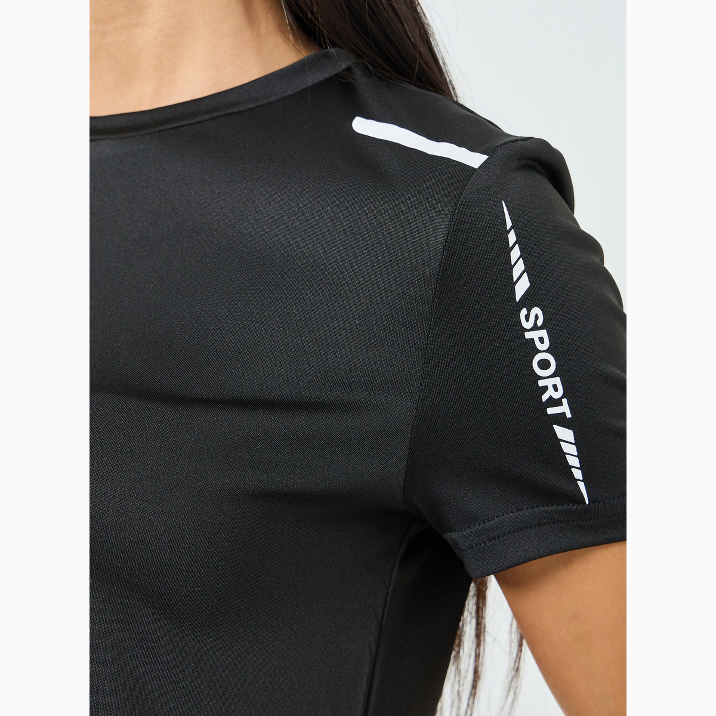 Styli Black Shoulder Reflective Stripe and Text Detail Short Sleeves Top-sports-women-clothing-tshirtsandvests-image-4