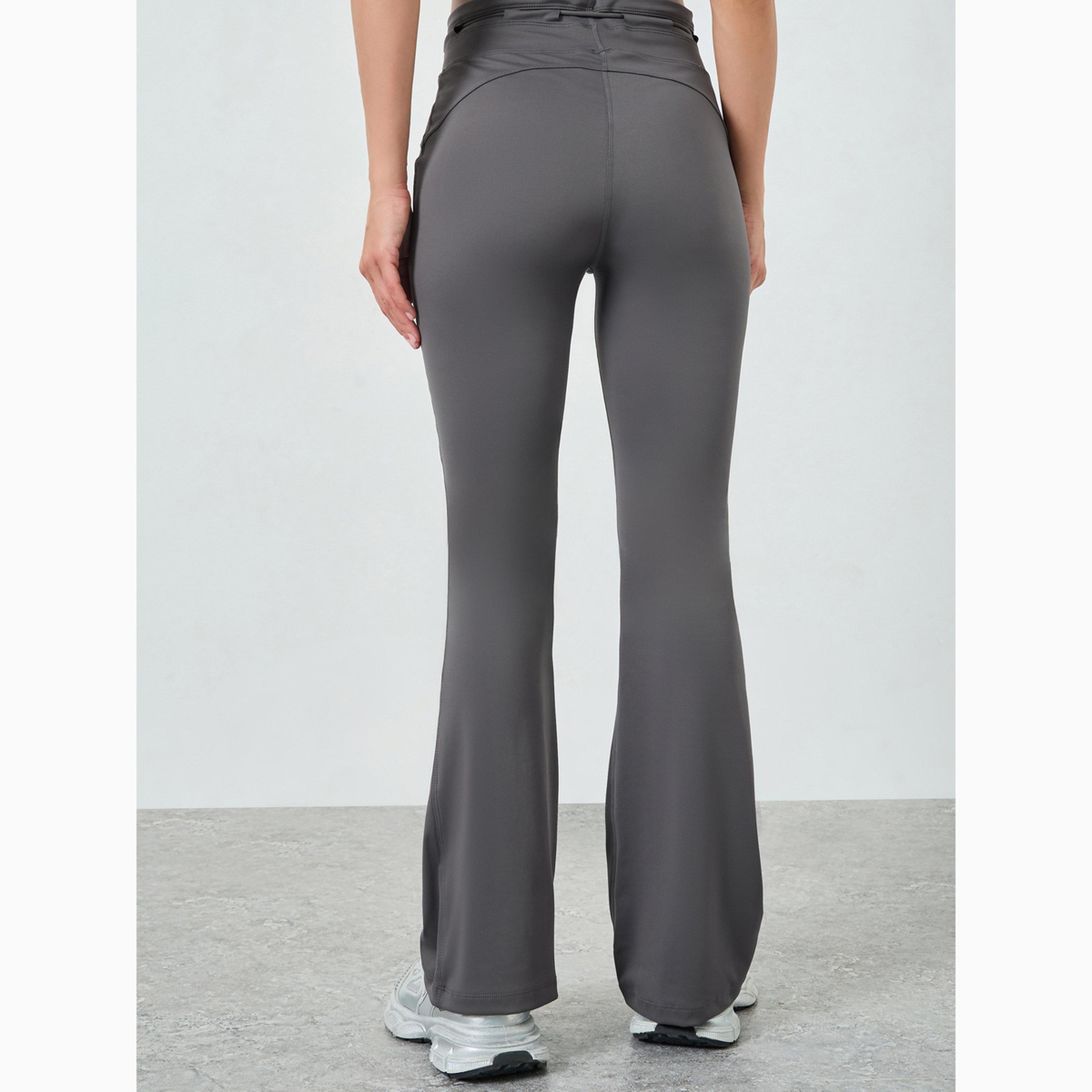 بنطال واسع وتفاصيل تاش من عند الخصر لون شاركول-women-clothing-sportswearandactivewear-bottoms-joggersandtrackpants-image-4