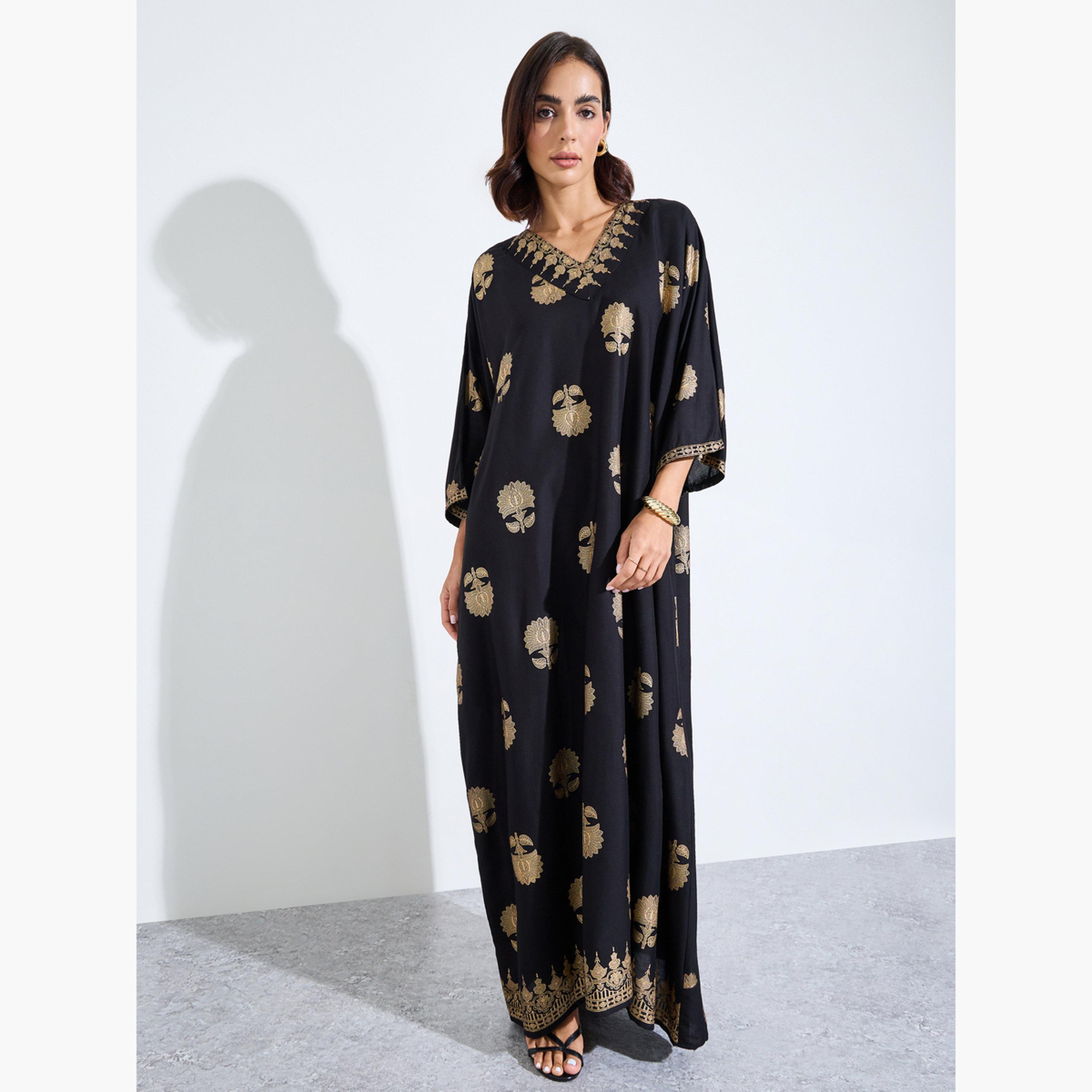 اميرة × ستايلي - جلابية بأكمام كيمونو مطبوعة برقائق معدنية سوداء-women-arabicclothing-jalabiyas-image-3