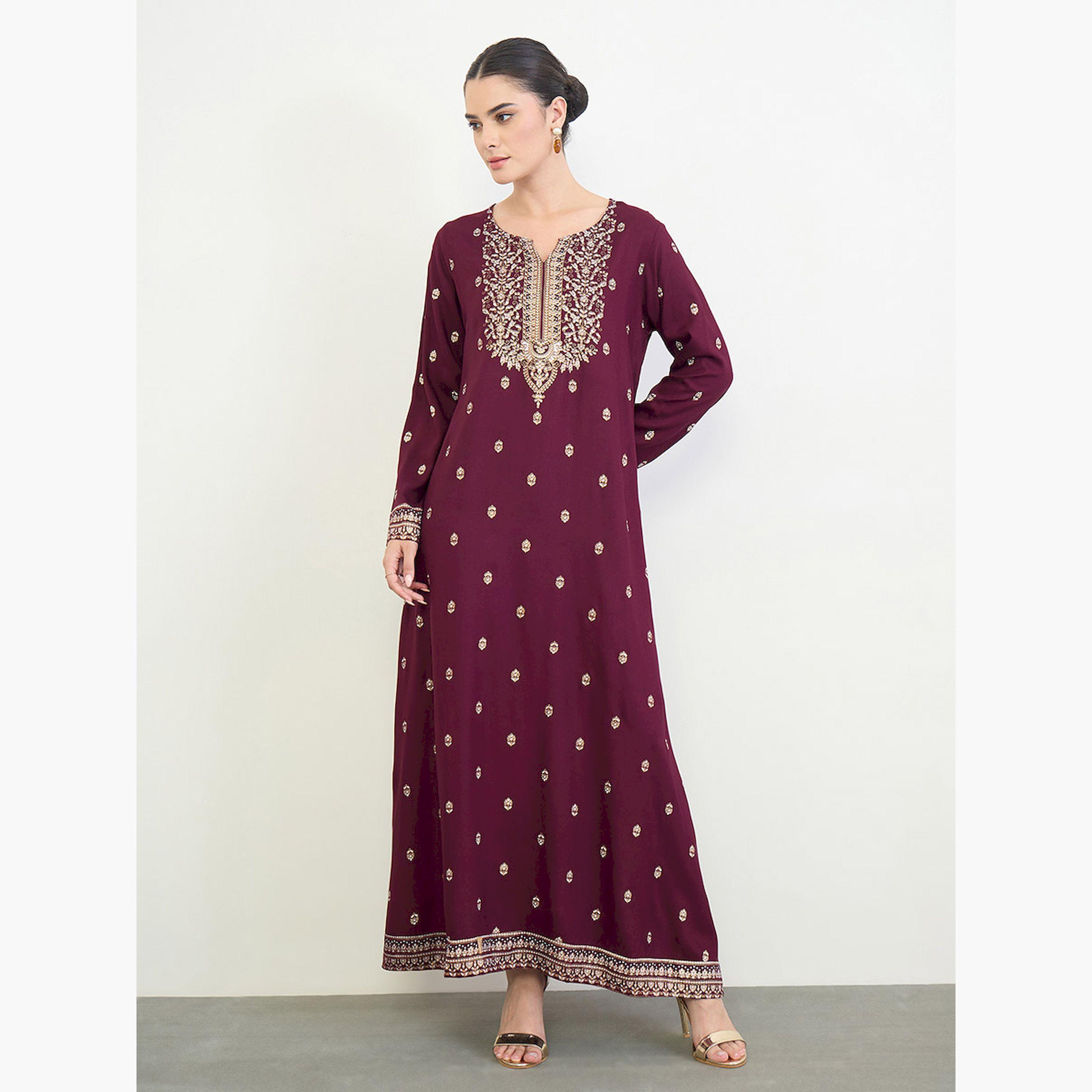 Amirah X Styli Burgundy Border Print Long Sleeve Jalabiya-women-arabicclothing-jalabiyas-image-1