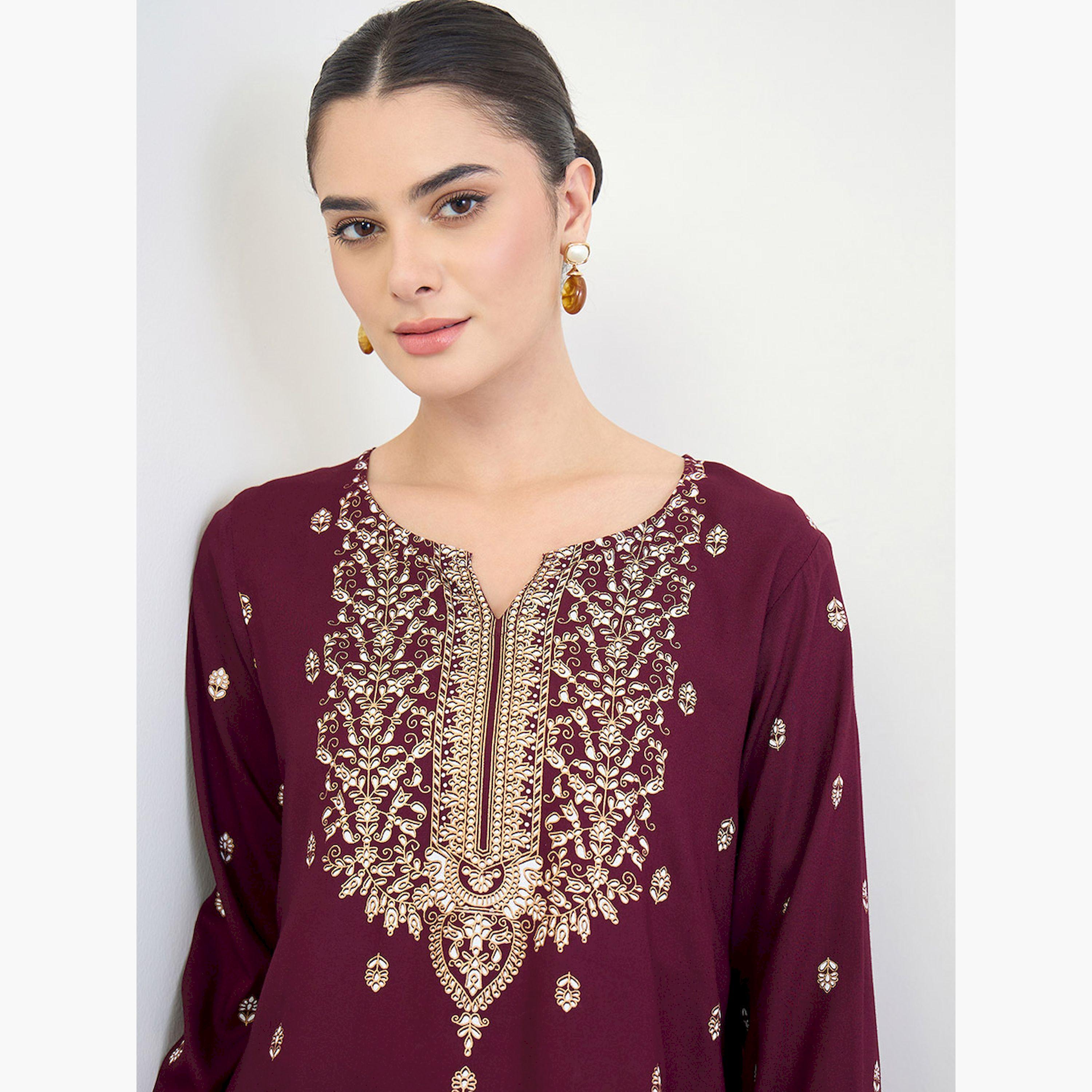 Amirah X Styli Burgundy Border Print Long Sleeve Jalabiya-women-arabicclothing-jalabiyas-image-5