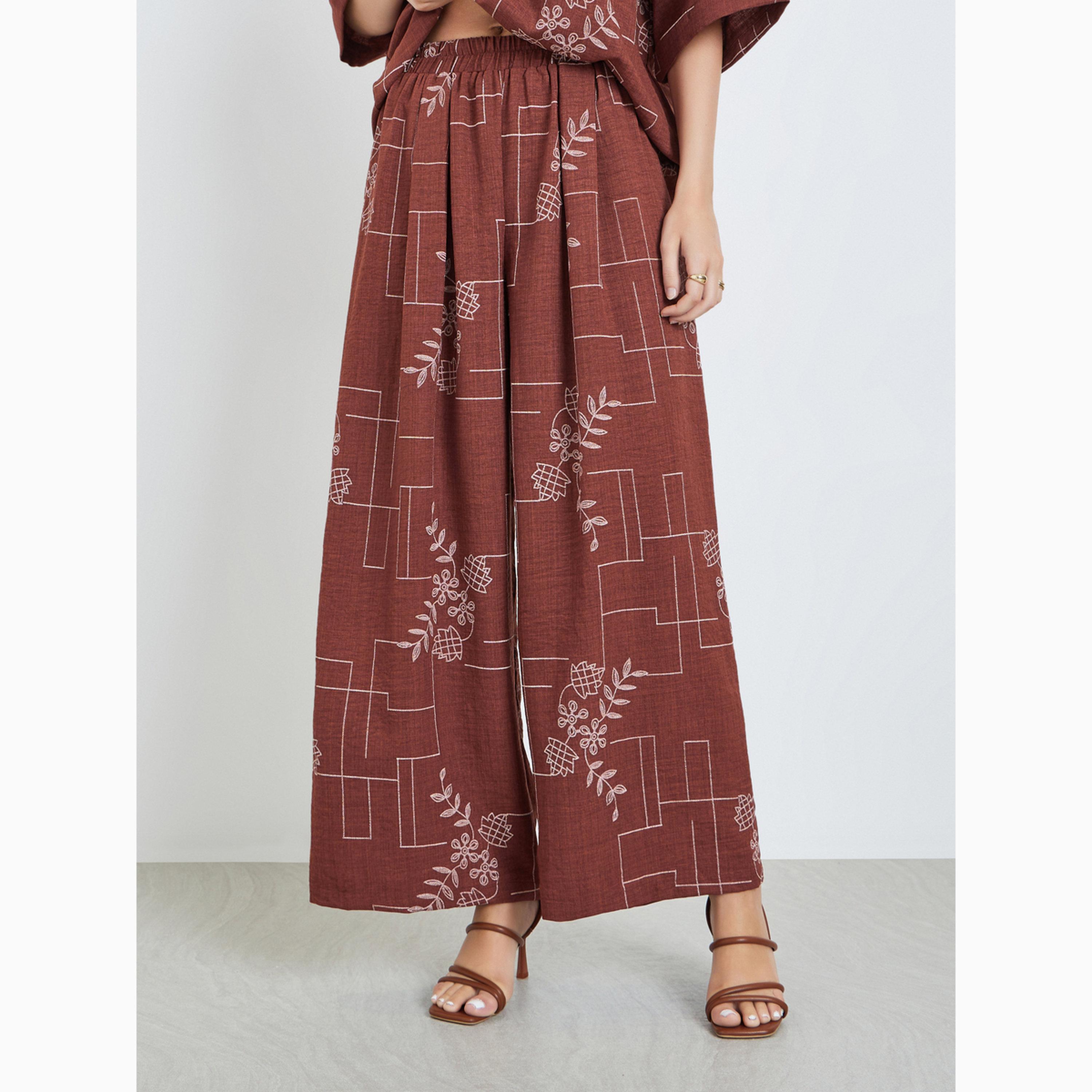 Amirah X Styli Rust Floral Print Open Collar Top and Pants Modest Set-women-arabicclothing-sets-image-4