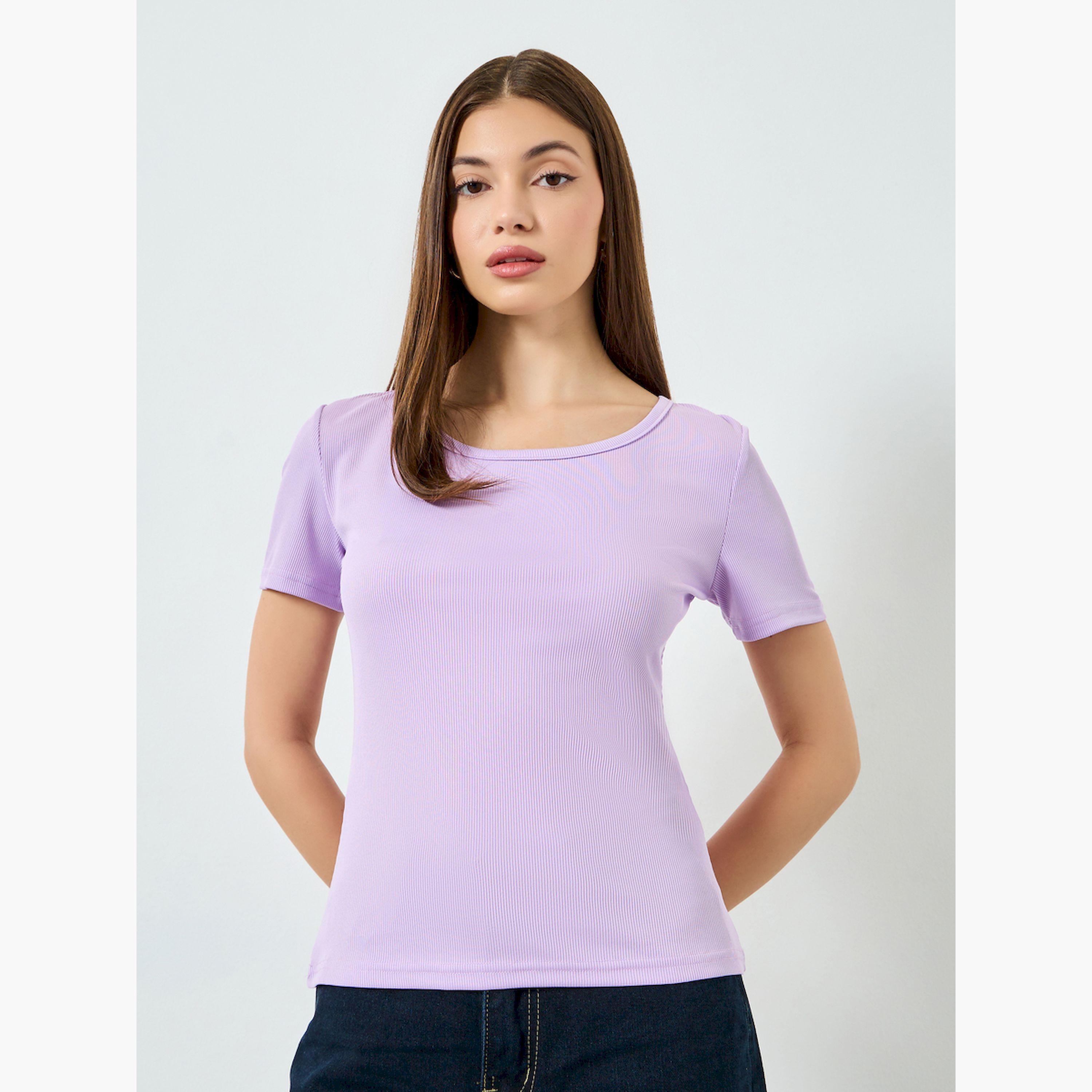 تيشيرت بياقة دائرية وتفاصيل مُضلعة-women-clothing-tshirts-image-1