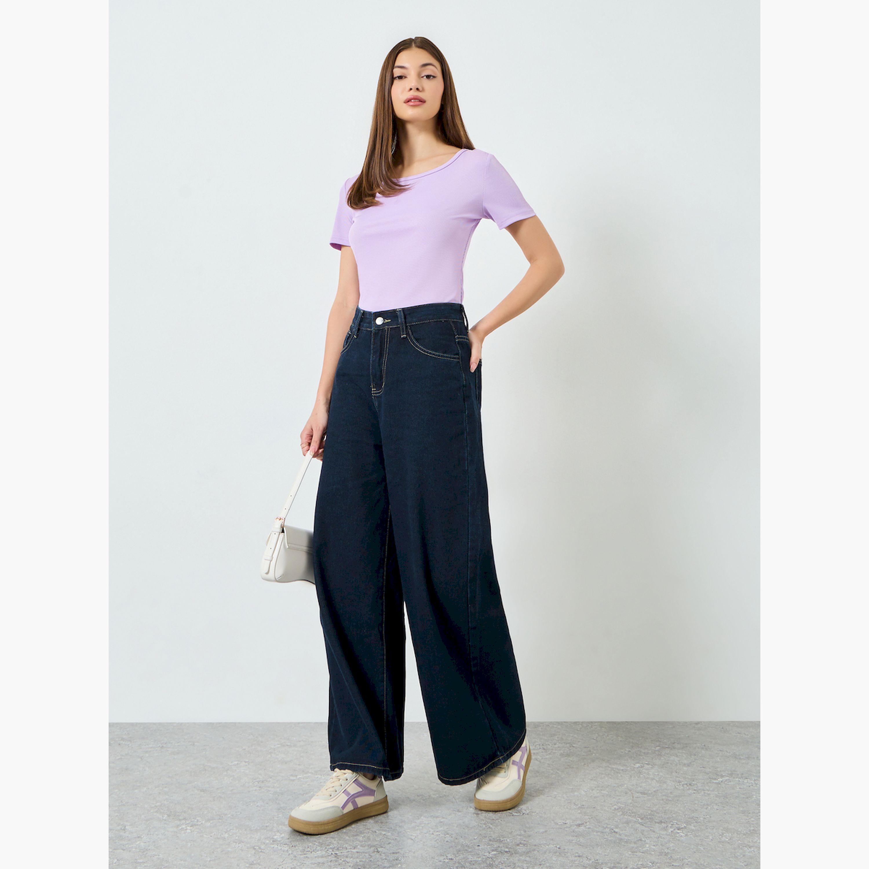 تيشيرت بياقة دائرية وتفاصيل مُضلعة-women-clothing-tshirts-image-2