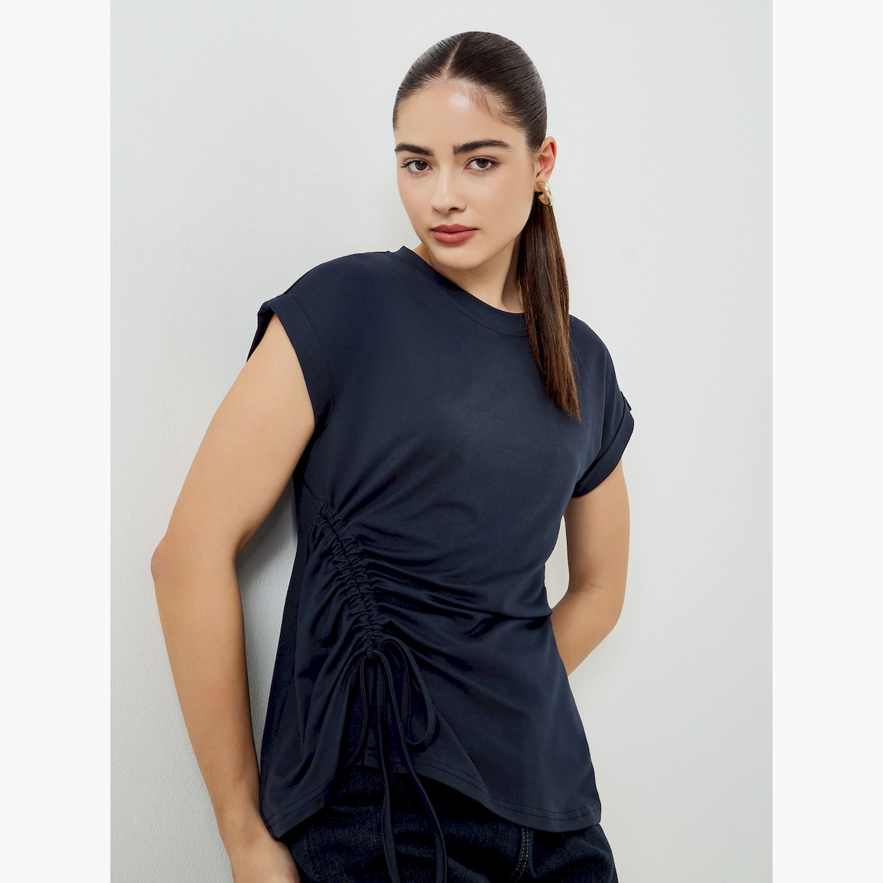 تيشيرت بتفاصيل مزمومة وأربطة-women-clothing-tshirts-image-3