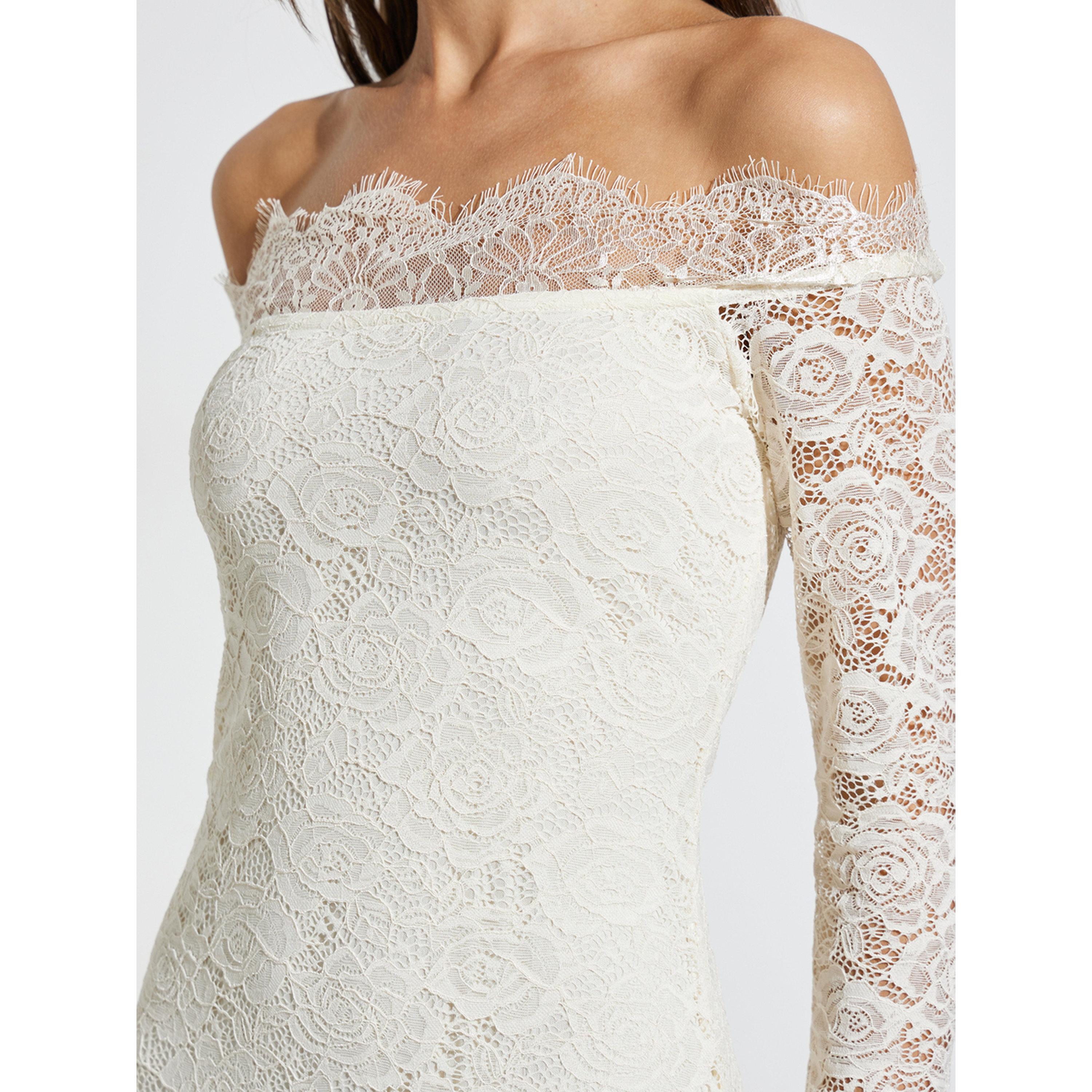 فستان طويل مكشوف الأكتاف وتفاصيل دانتيل-women-clothing-dresses-image-5