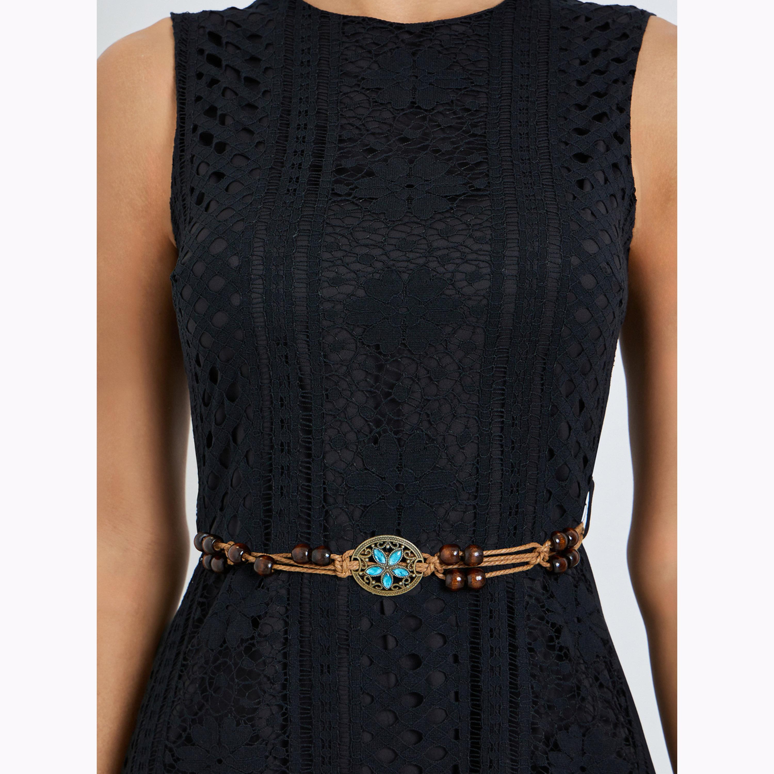 فستان ميدي بنقشة بارزة وحزام خرز-women-clothing-dresses-image-5